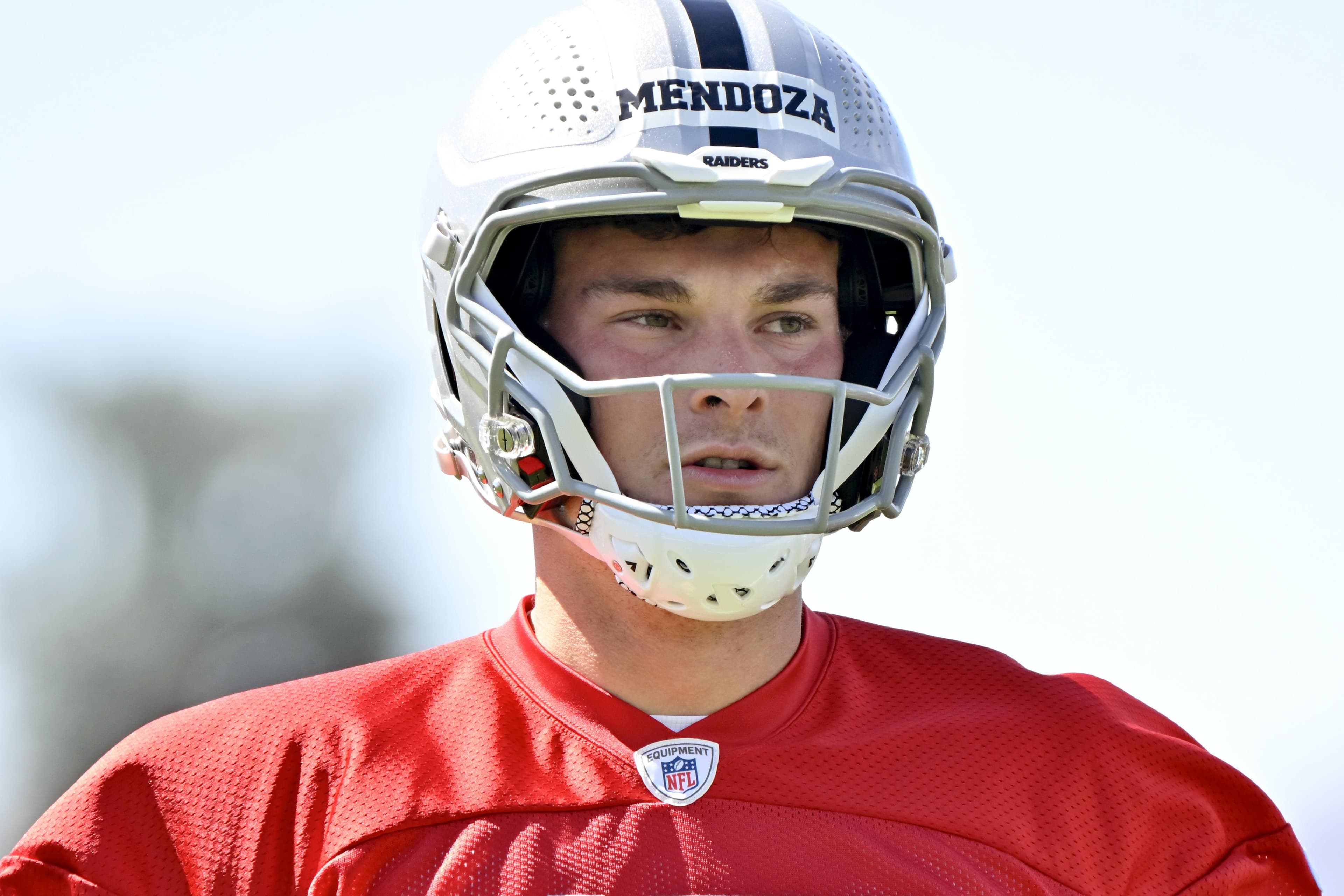 Klint Kubiak talks Fernando Mendoza, has all-time quote about Brock Bowers