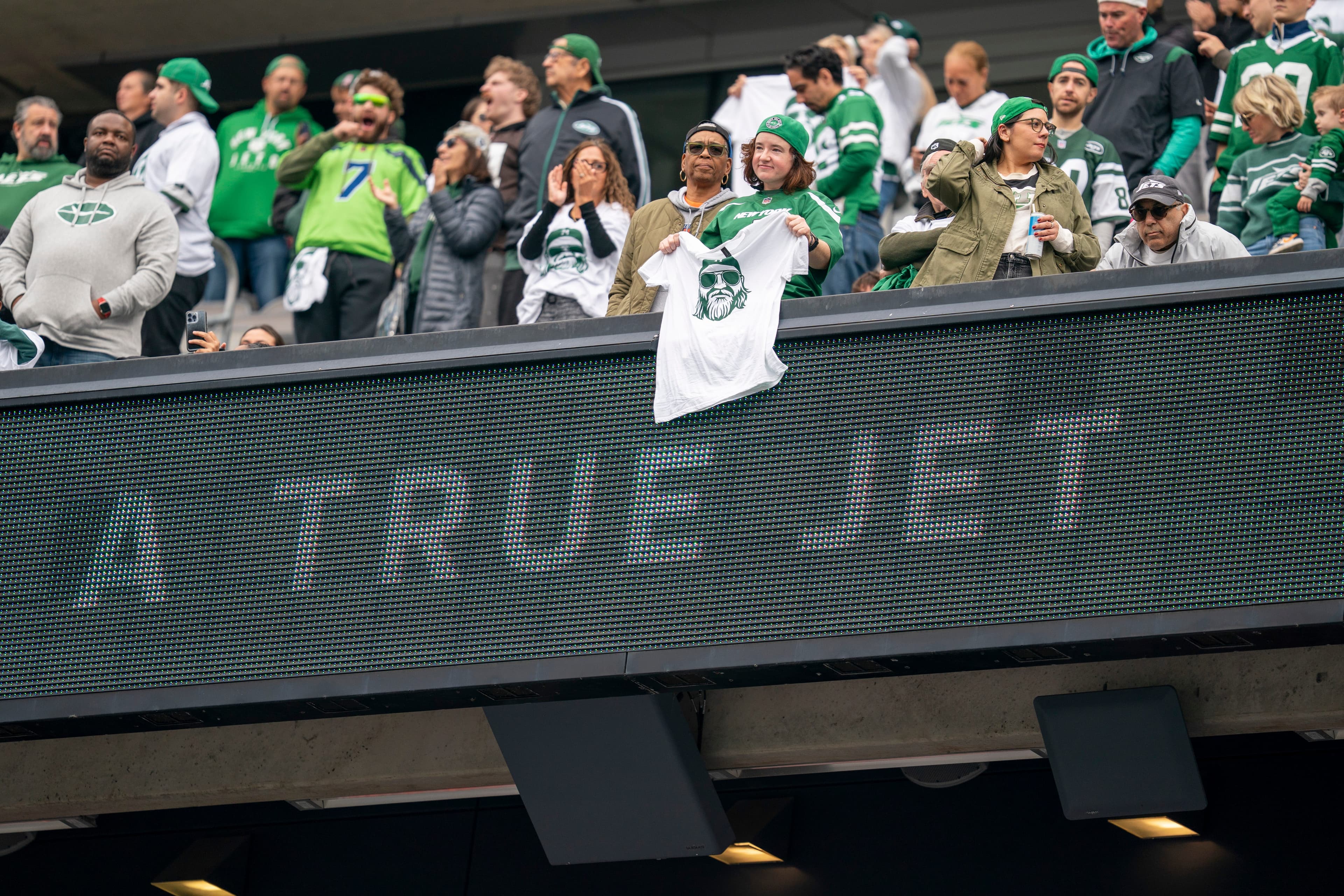 New York Jets News: Jets Tease More Trades Coming After 2-Word Message