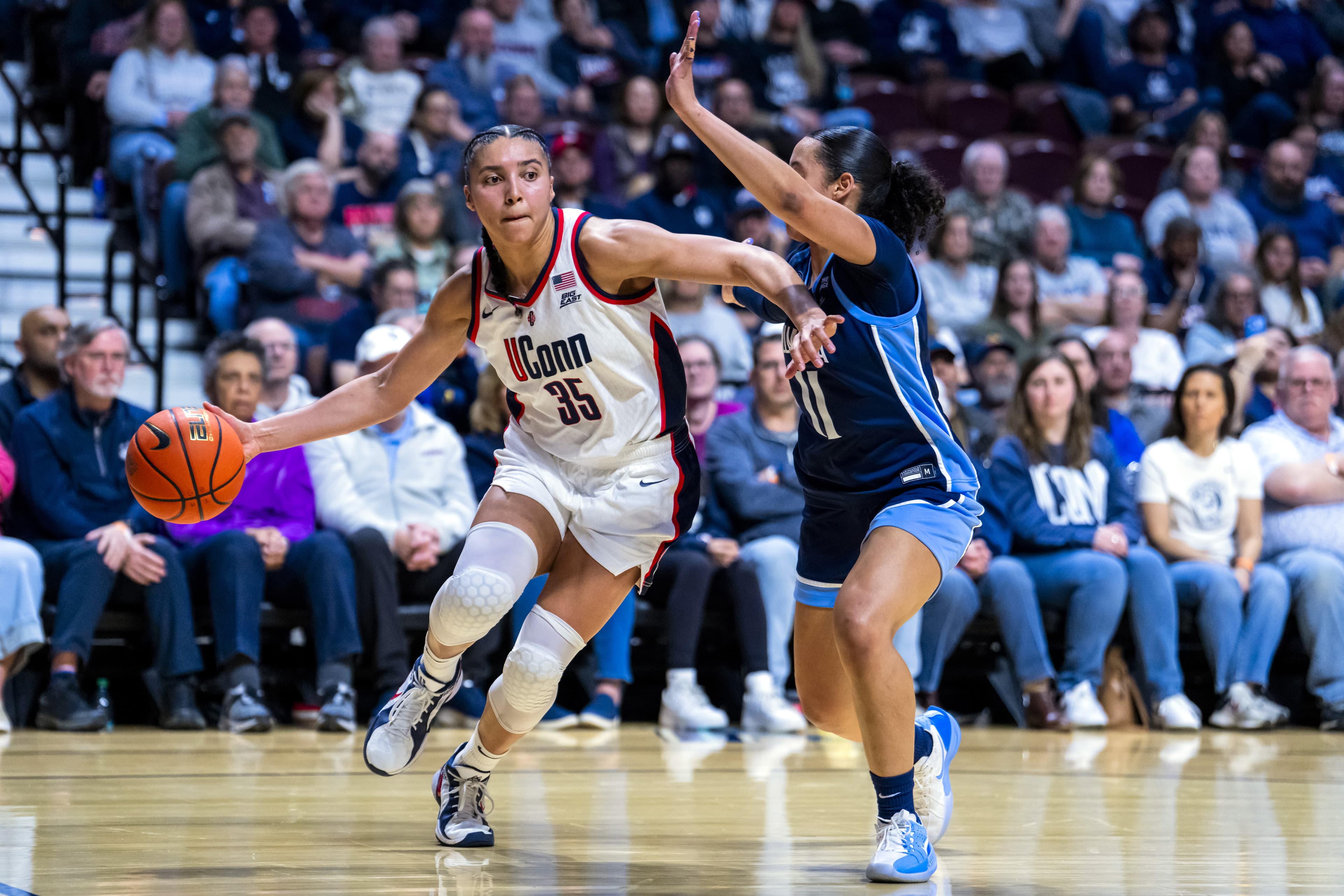 Dream Team Heading To Glory: Connecticut Seeks Title in 2026 WNBA!