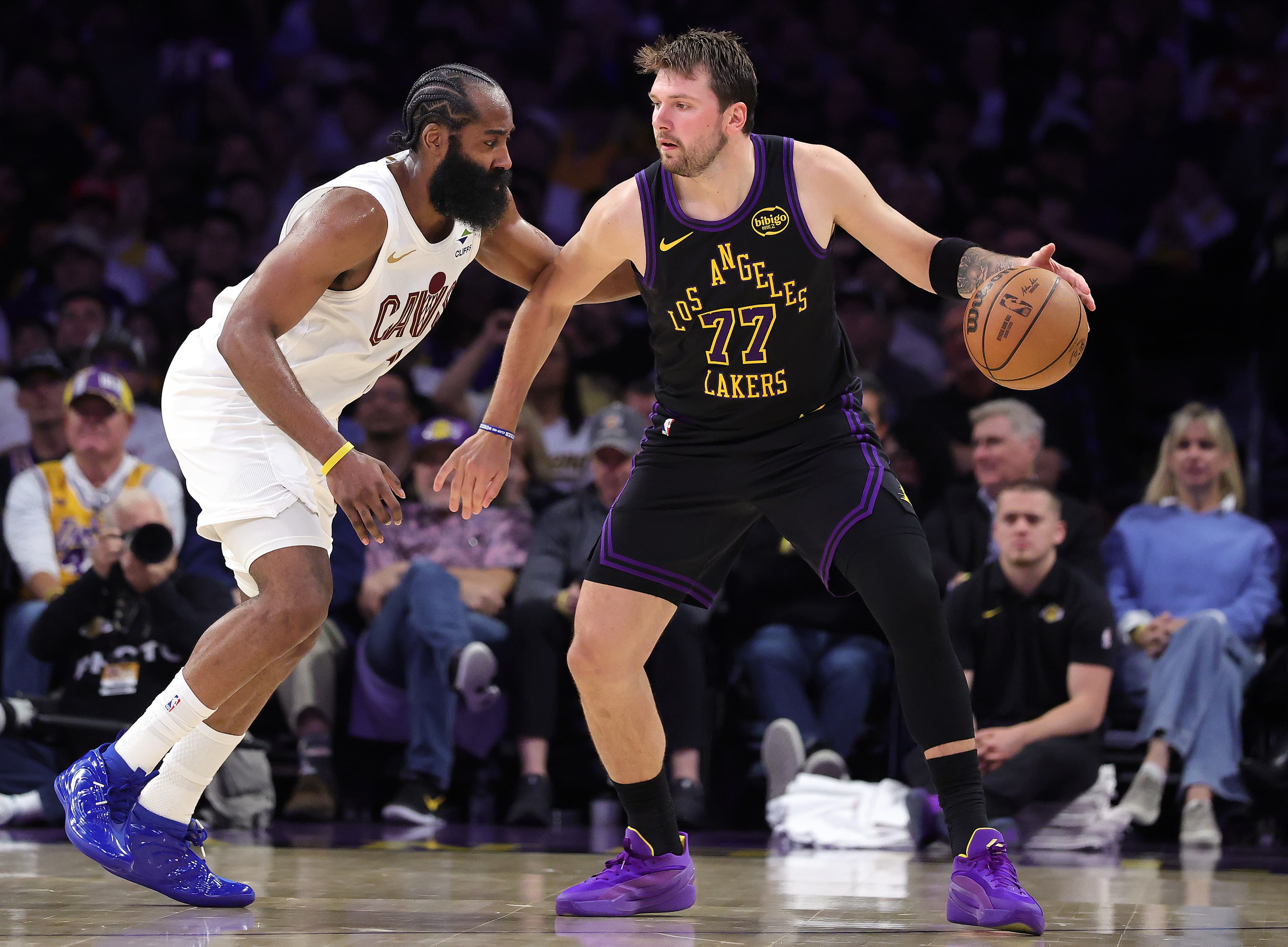 9 Takeaways from Cavs humiliating 127-113 loss to Lakers: Cavaliers can’t win with this defense