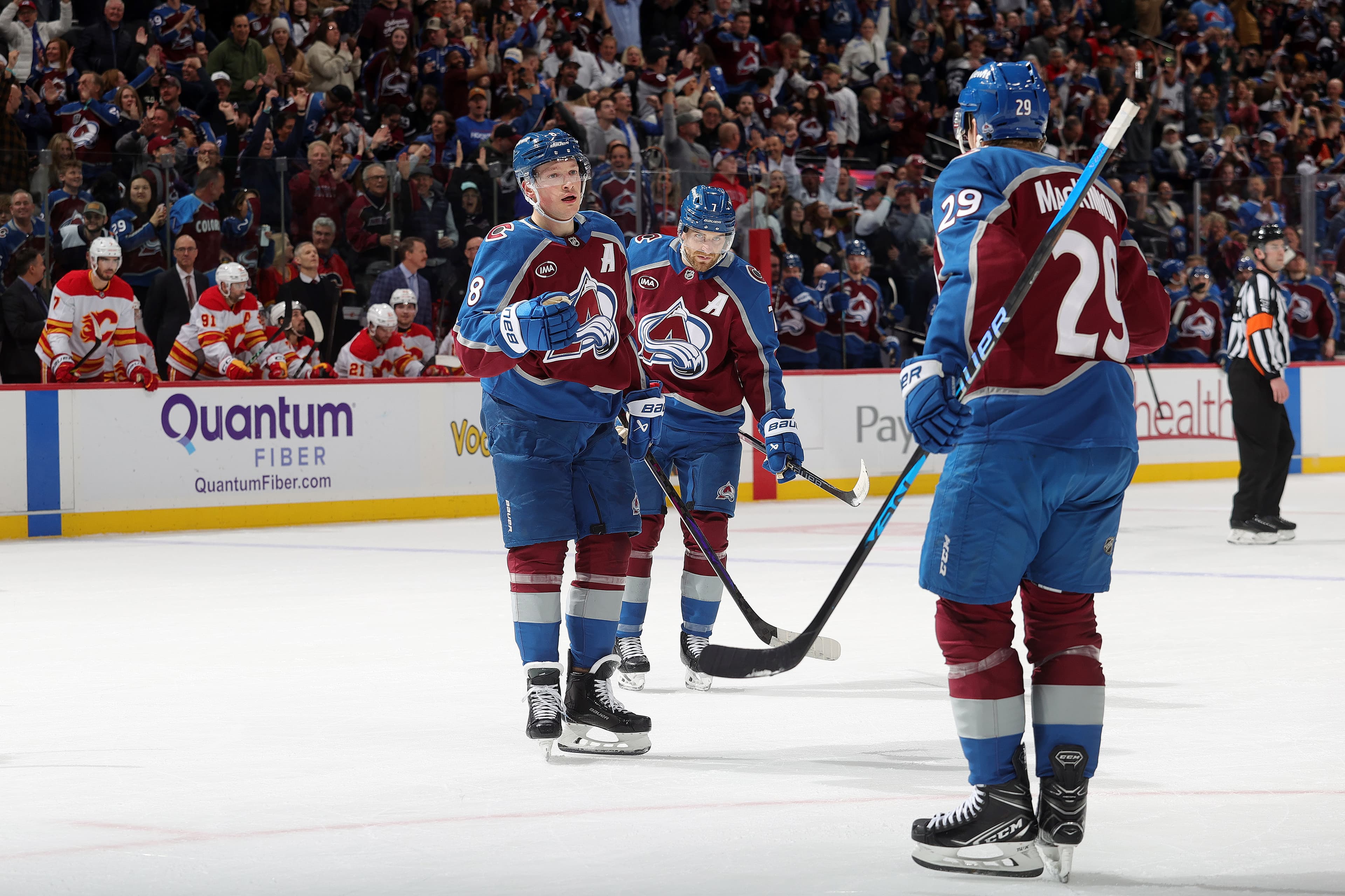 Open Thread: Colorado Avalanche at Calgary Flames (6:30 p.m.)