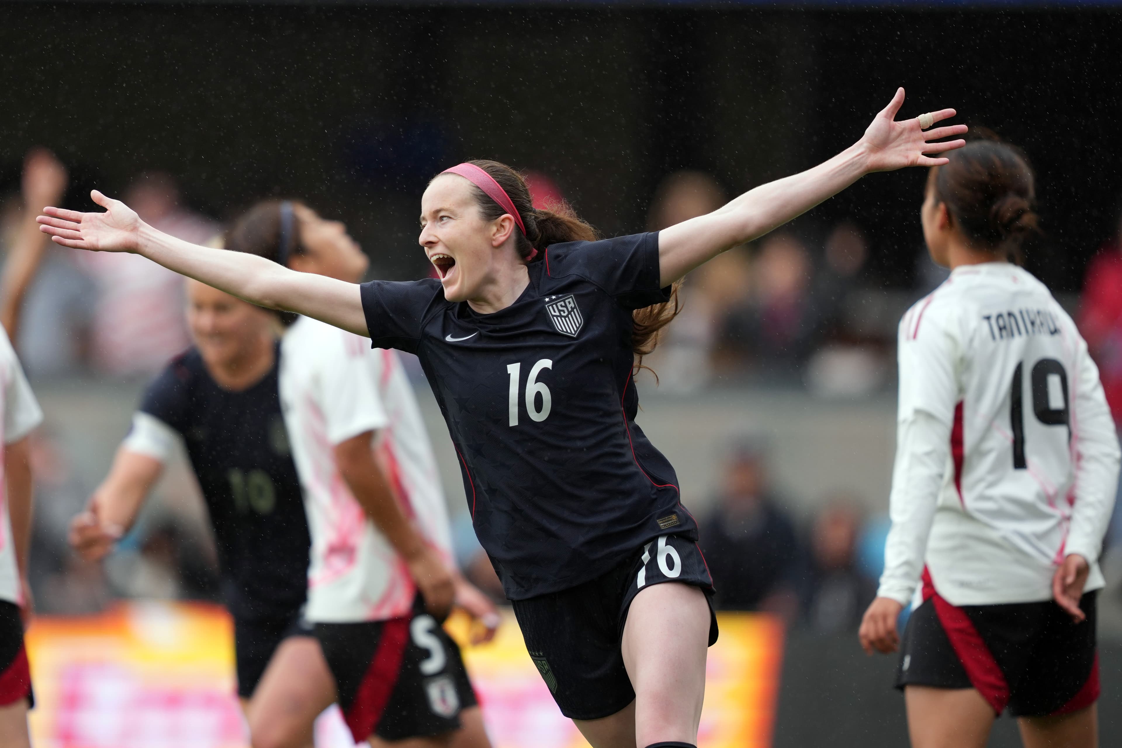 Rose Lavelle’s goal and assist help USWNT hold off Japan
