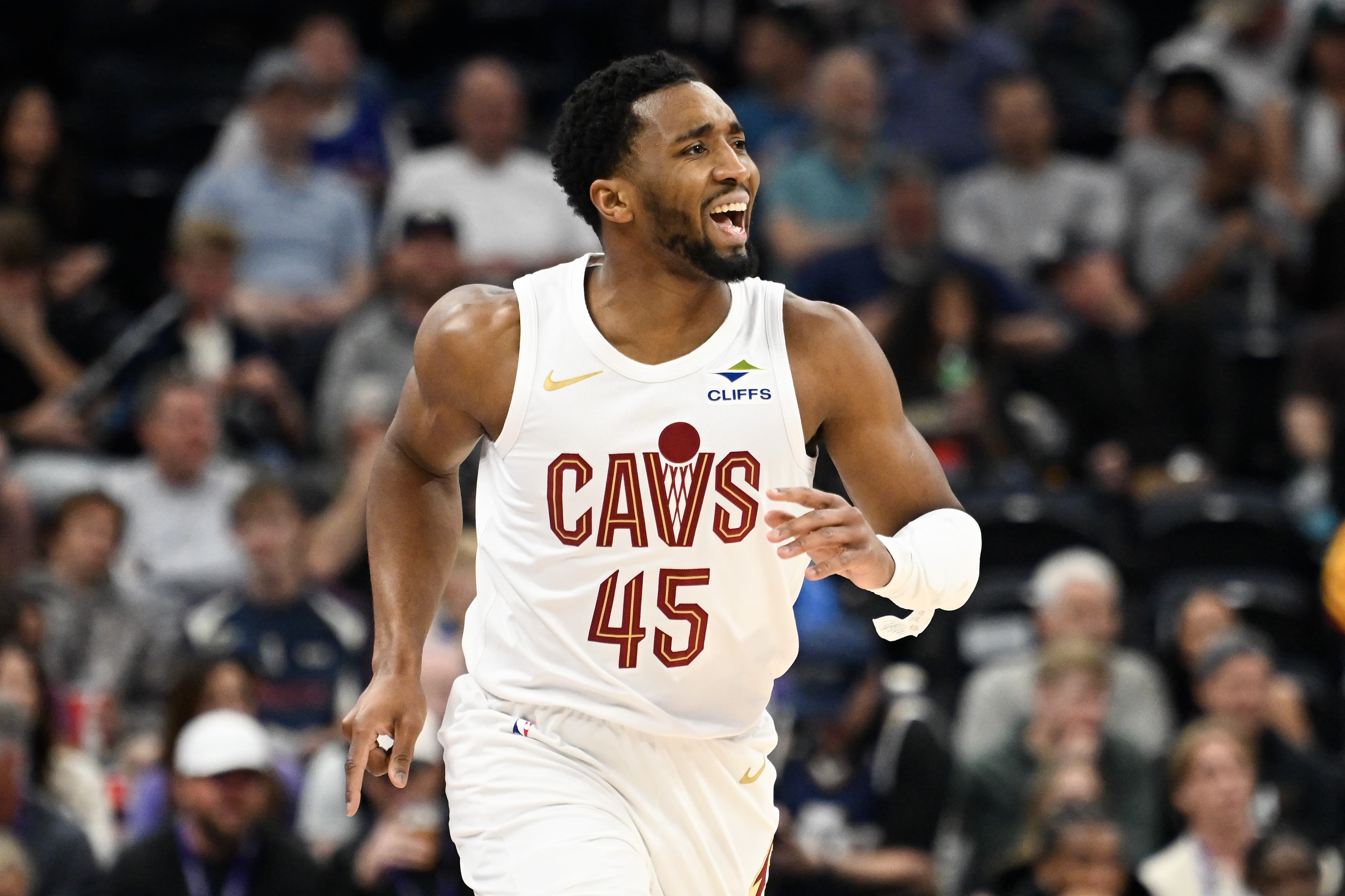 Player Grades: Cavs at Jazz – Mitchell scores 34 against former team