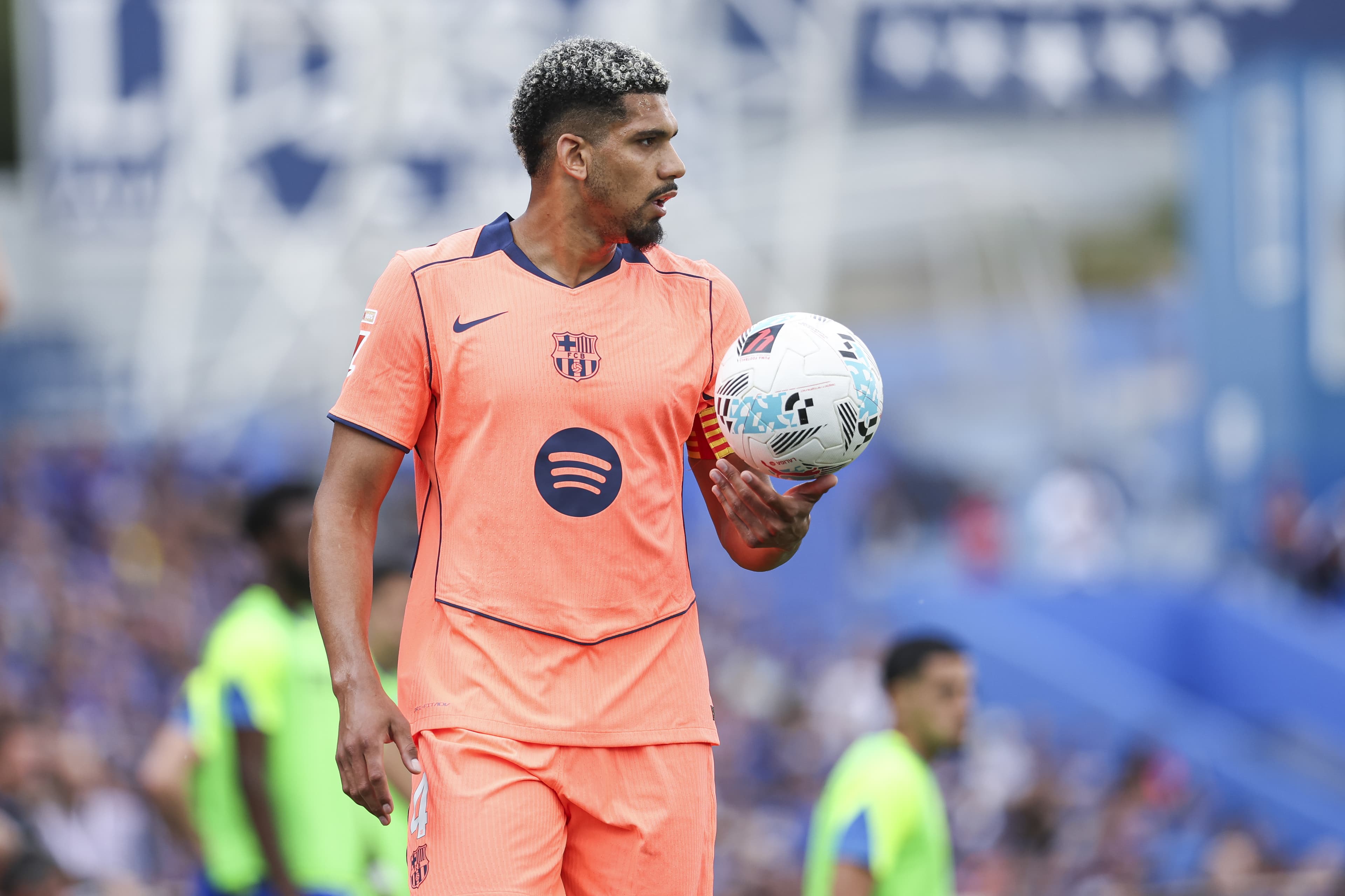 How will Barcelona line up against Osasuna?