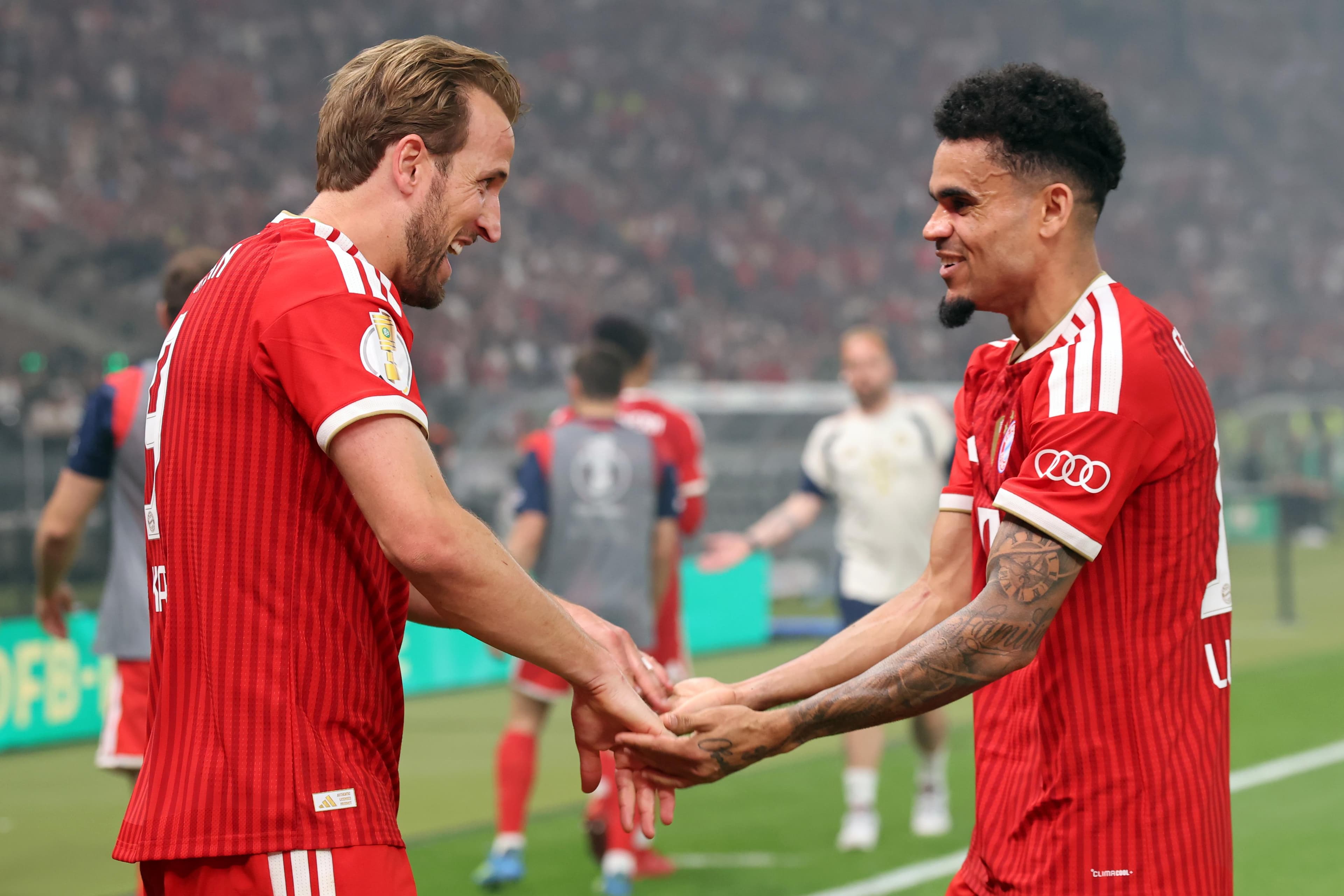 Snapped: Bayern Munich celebrates DFB-Pokal championship