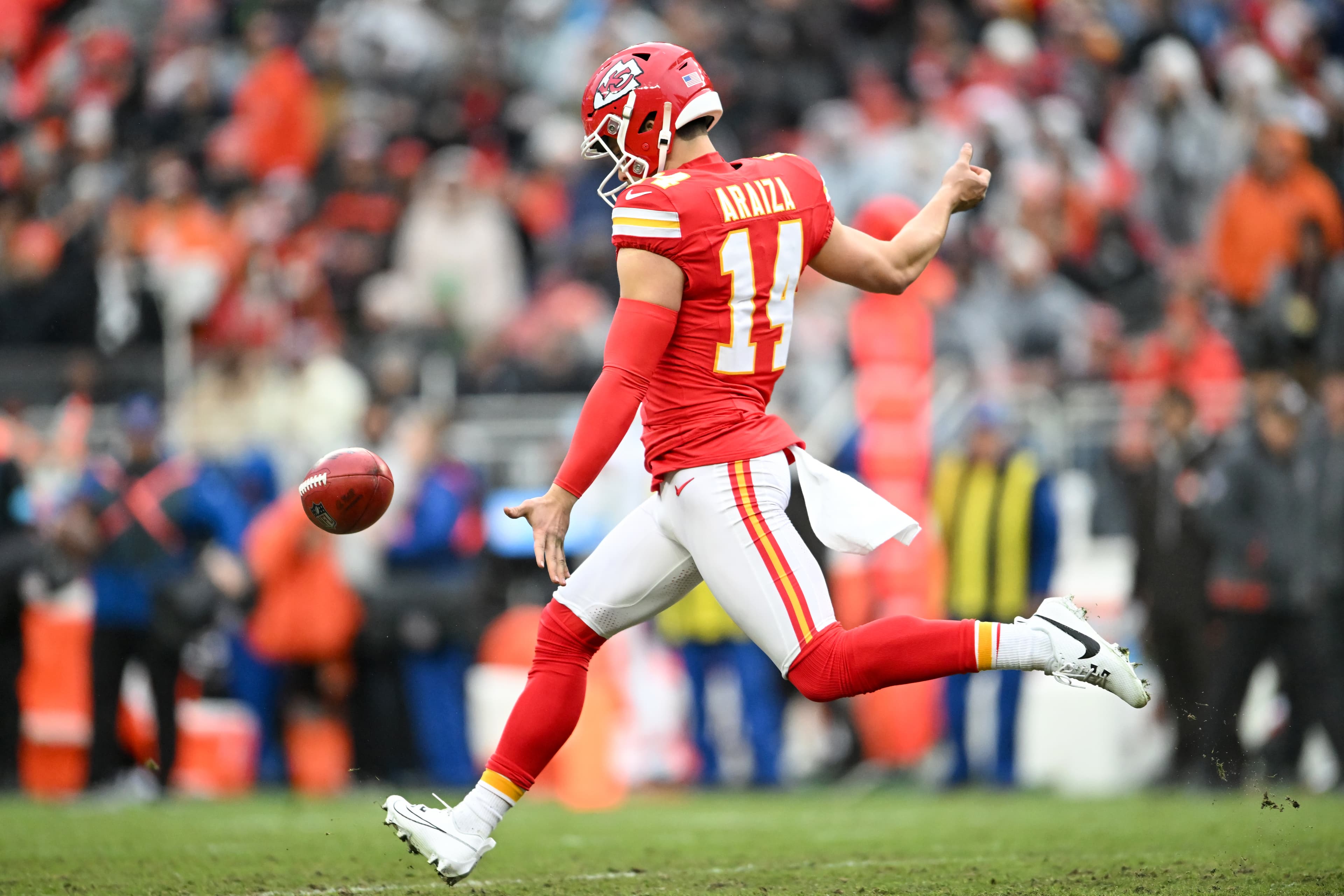 Chiefs sign punter Matt Araiza to one-year deal, per report
