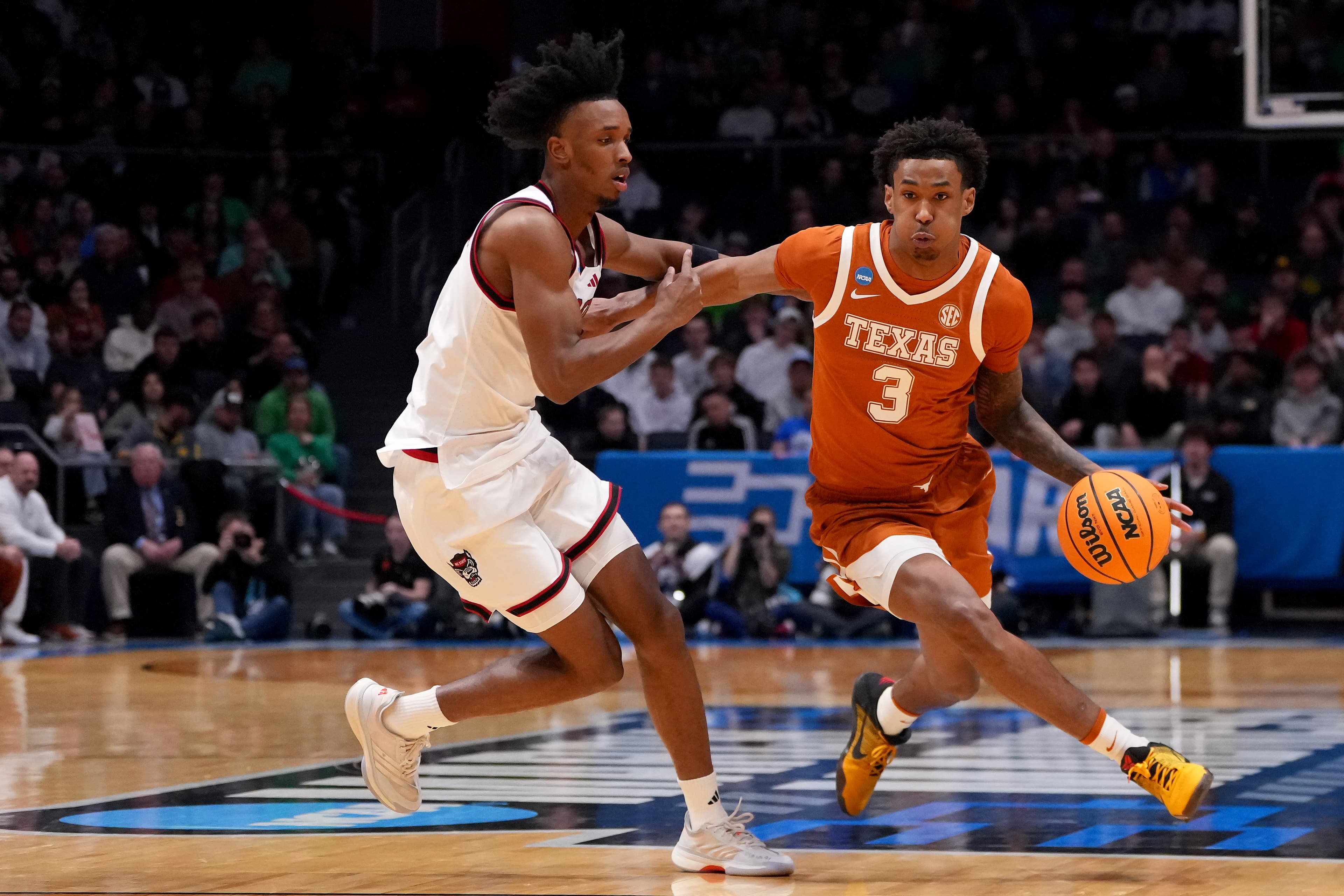 Texas Lights Up Sweet 16 With Thrilling NC State Clash!