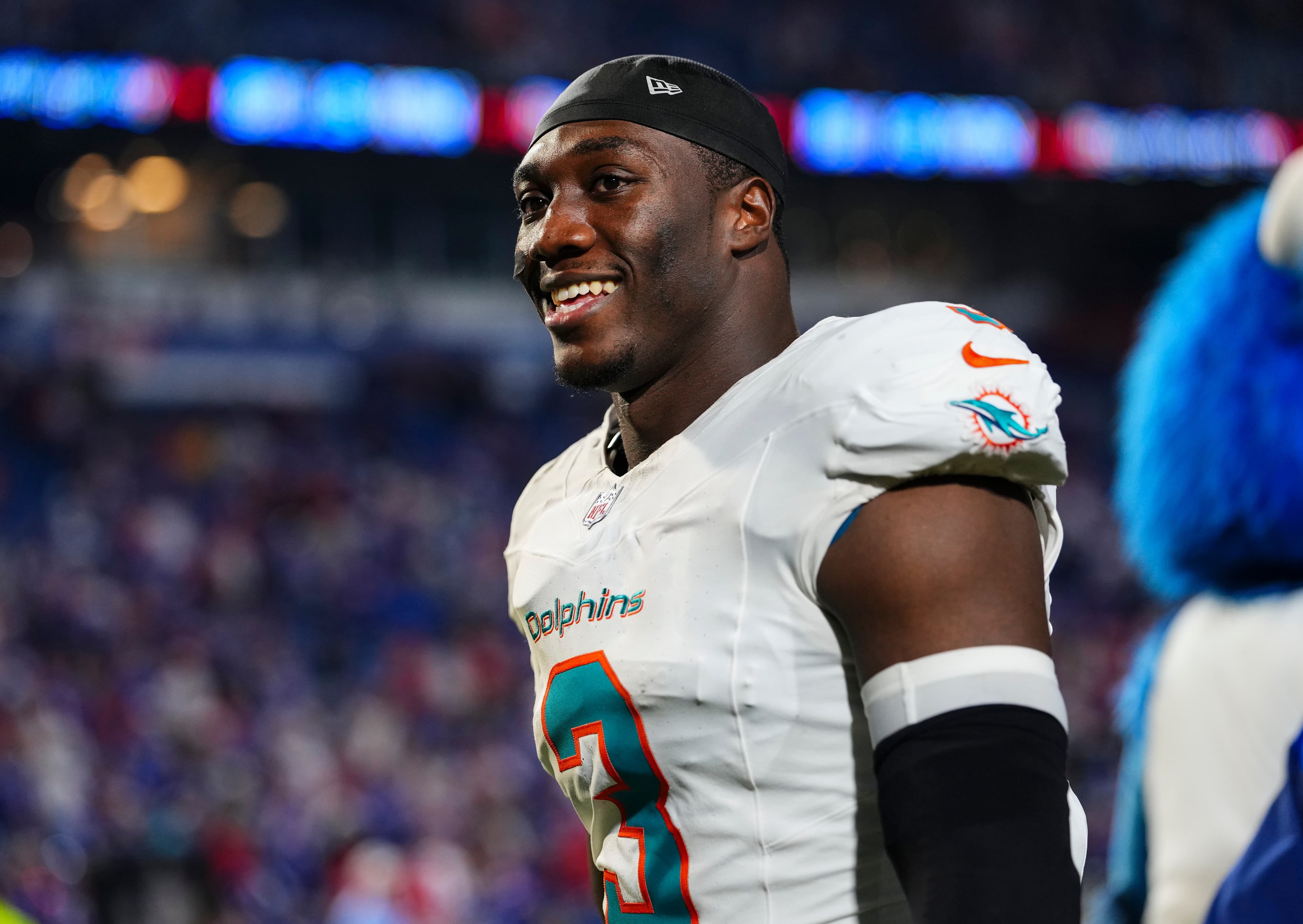 K.J. Britt saw Patriots’ physicality up close. Now he’s joining it.