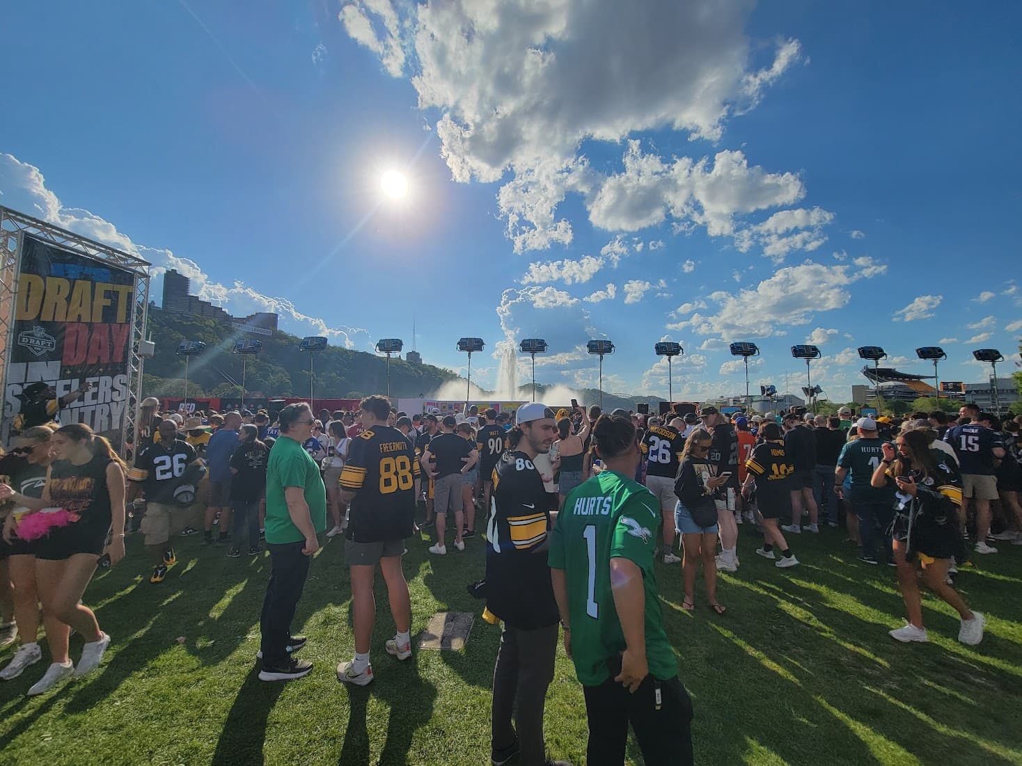 Cleveland Browns NFL Draft Live Blog – Rumors, Picks, and More (Day 3)