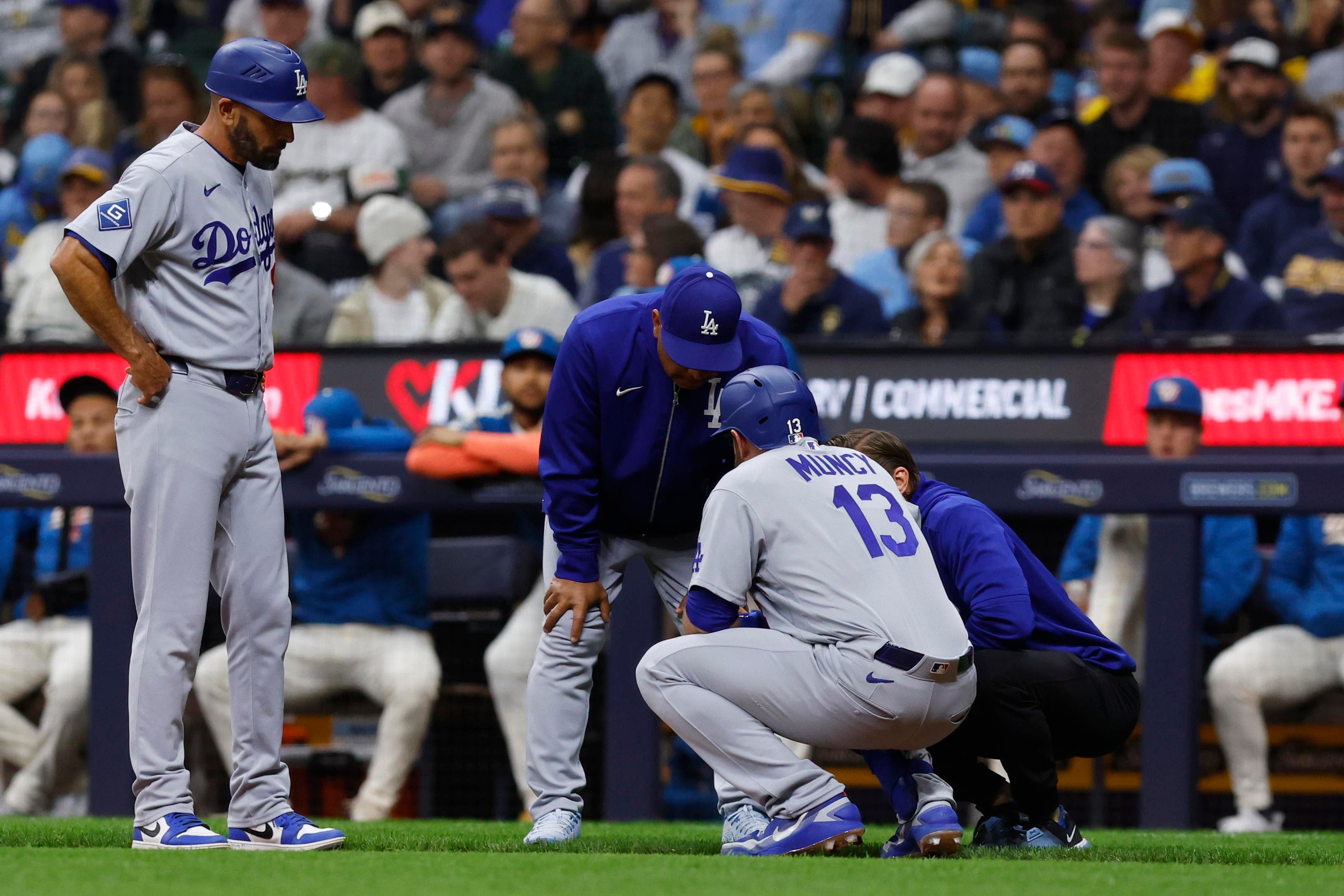 Max Muncy leaves after HBP on wrist, X-rays negative