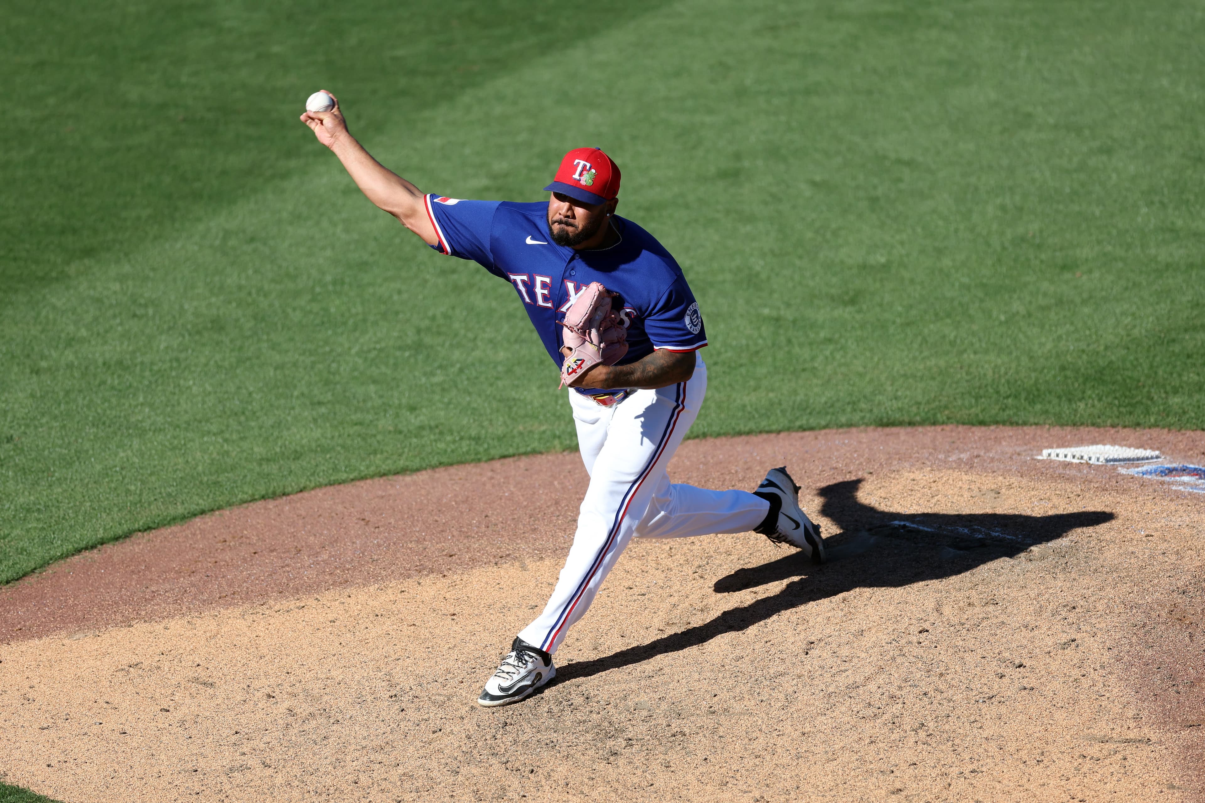 Baumler to the i.l., Curvelo up