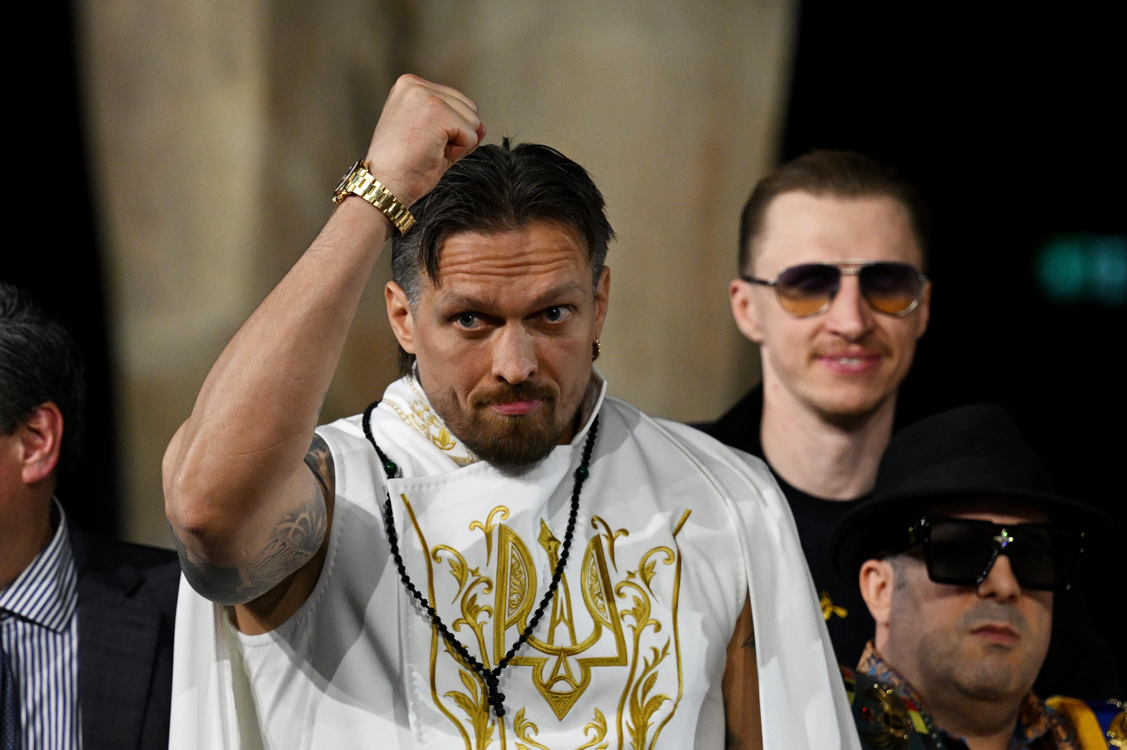 ‘Figure him out early’: Terence Crawford expects Oleksandr Usyk’s experience to be too much for Rico Verhoeven