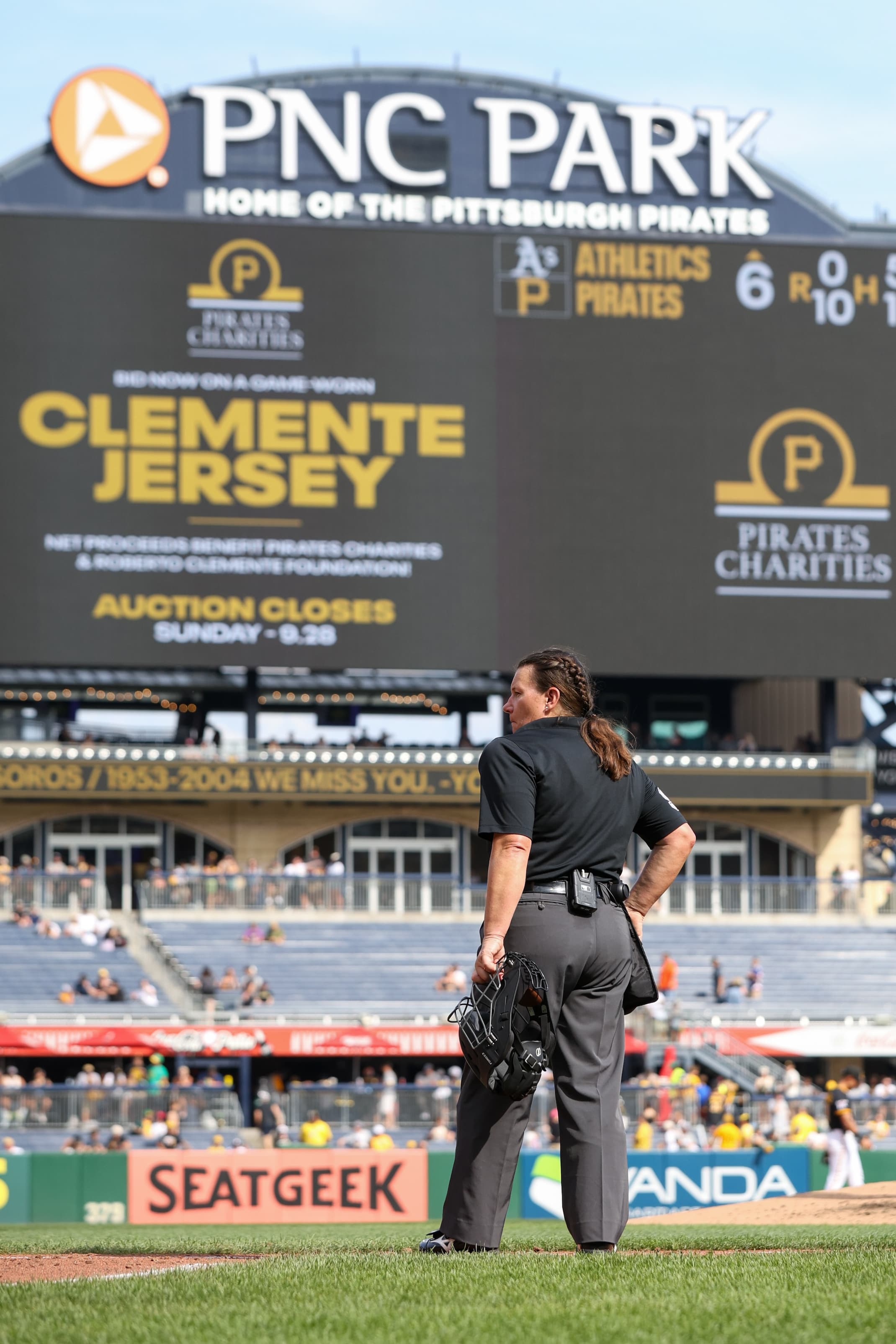 Baseball Bliss Reaffirms Dominance: PNC Park Claims 2019 Home Run Title!