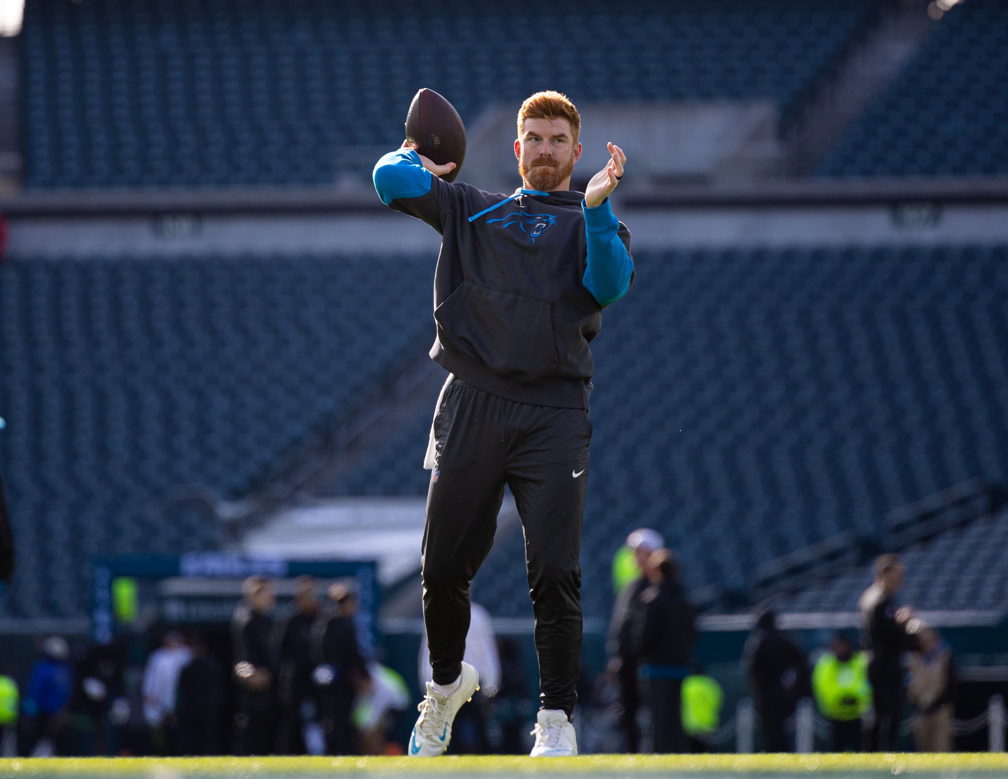 Eagles trade for veteran QB