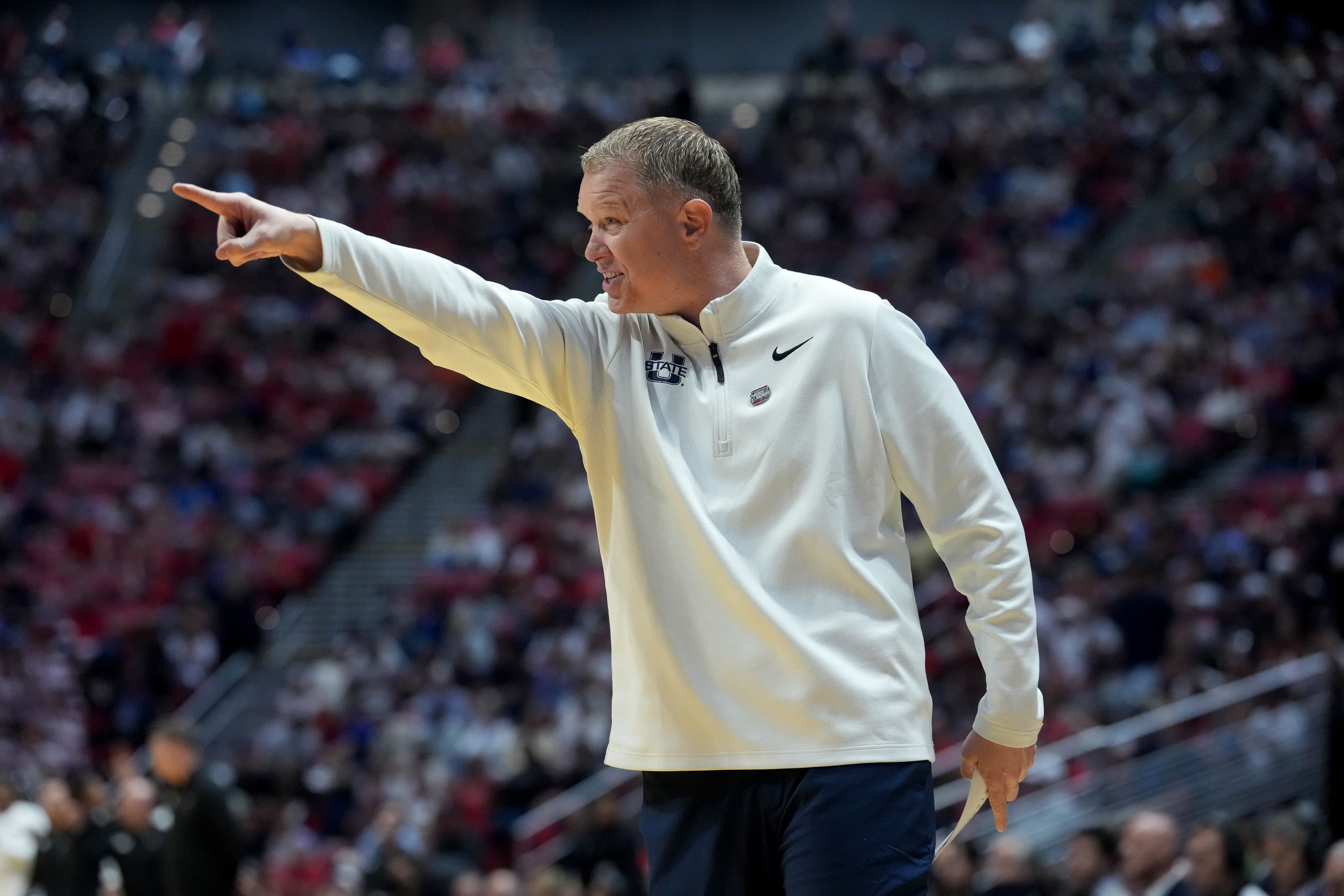Head coach Jerrod Calhoun leaves Utah State for Cincinnati vacancy