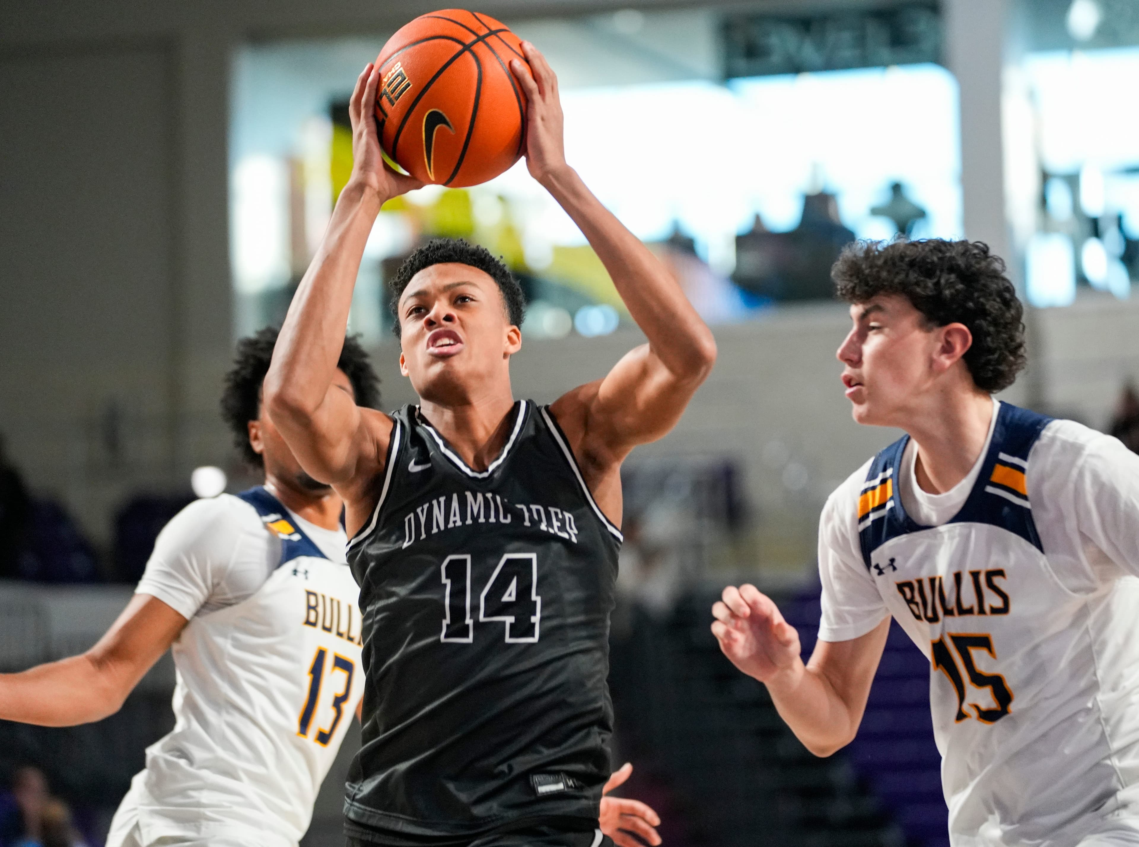 Mark Pope visiting top-10 recruit and reclass candidate Ryan Hampton on Monday