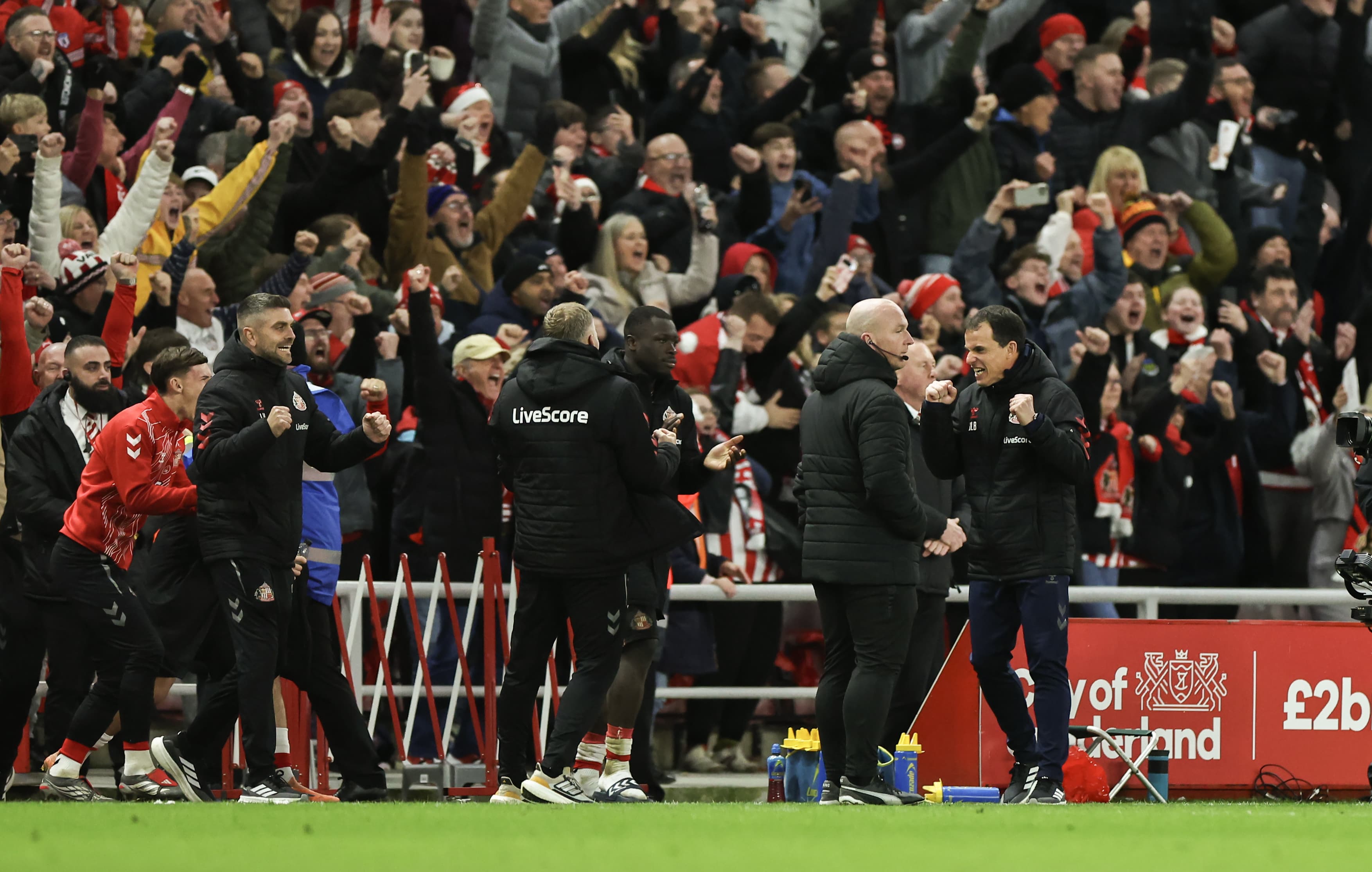 Manchester United Takes Over Old Trafford in Thrilling Soccer Milestone!