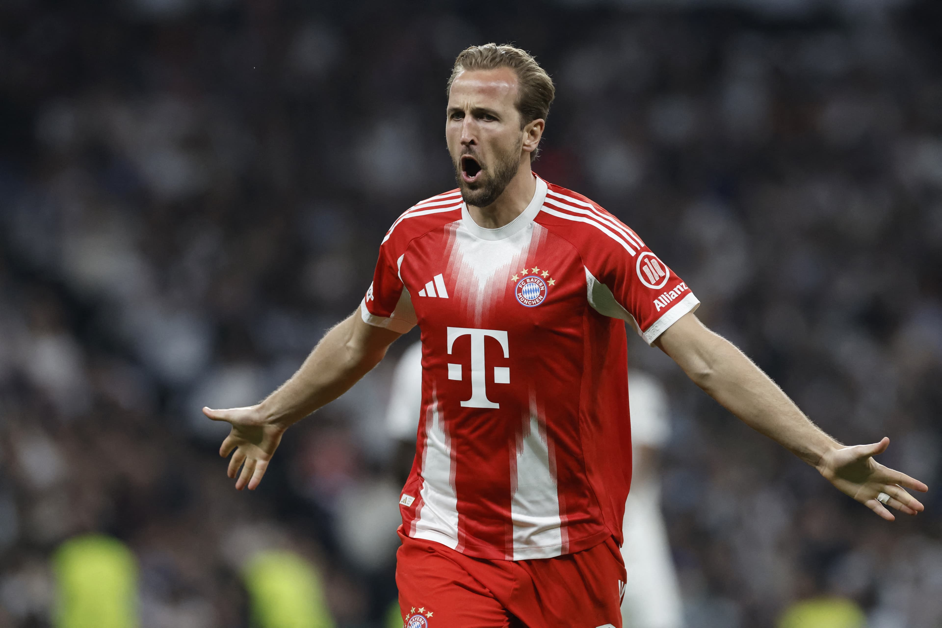 Bayern Munich News: Manchester United won’t get Harry Kane; AC Milan’s Rafael Leão back on FC Bayern’s radar?; and MORE!