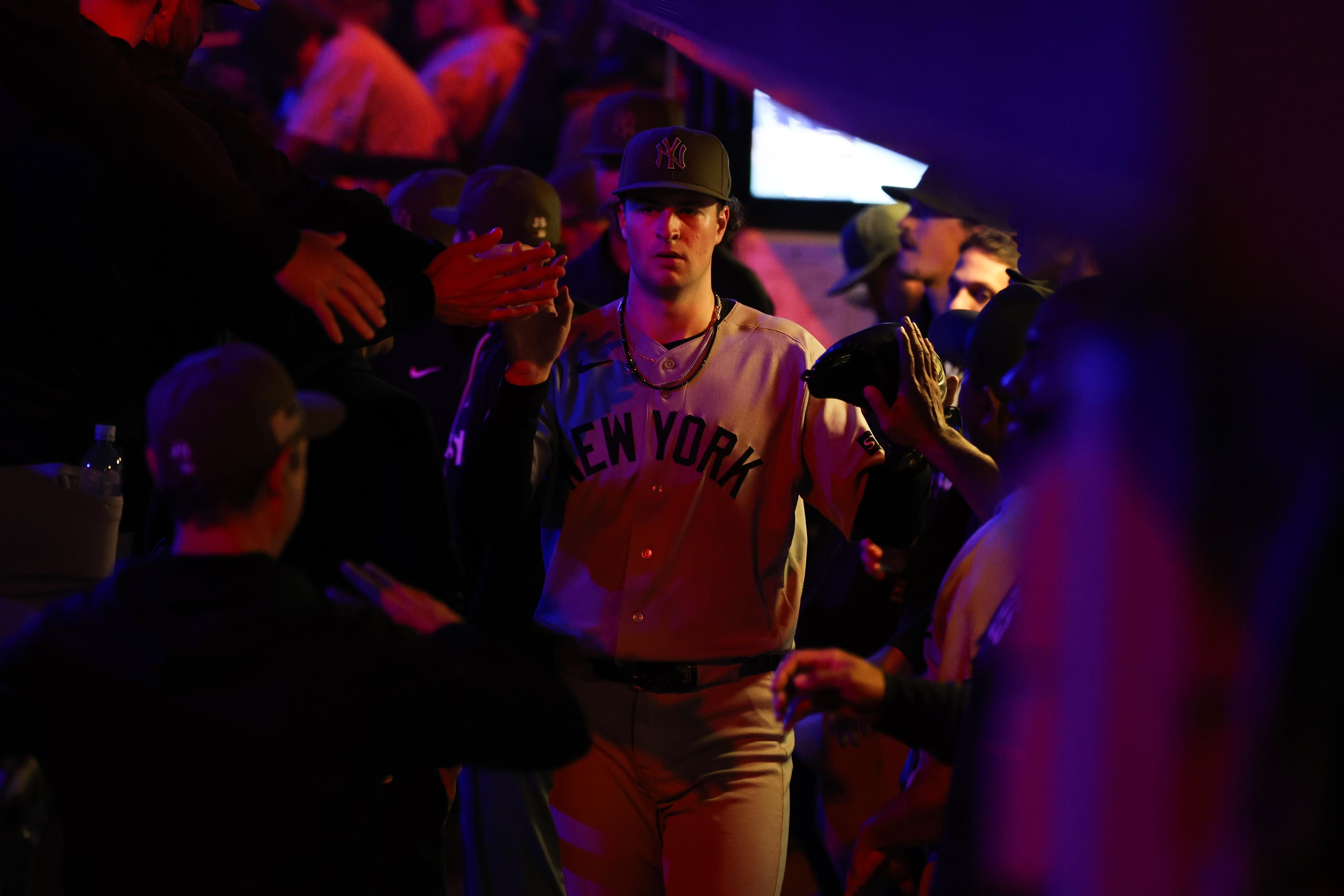 Schlittler shines as Yankees take Subway Series opener