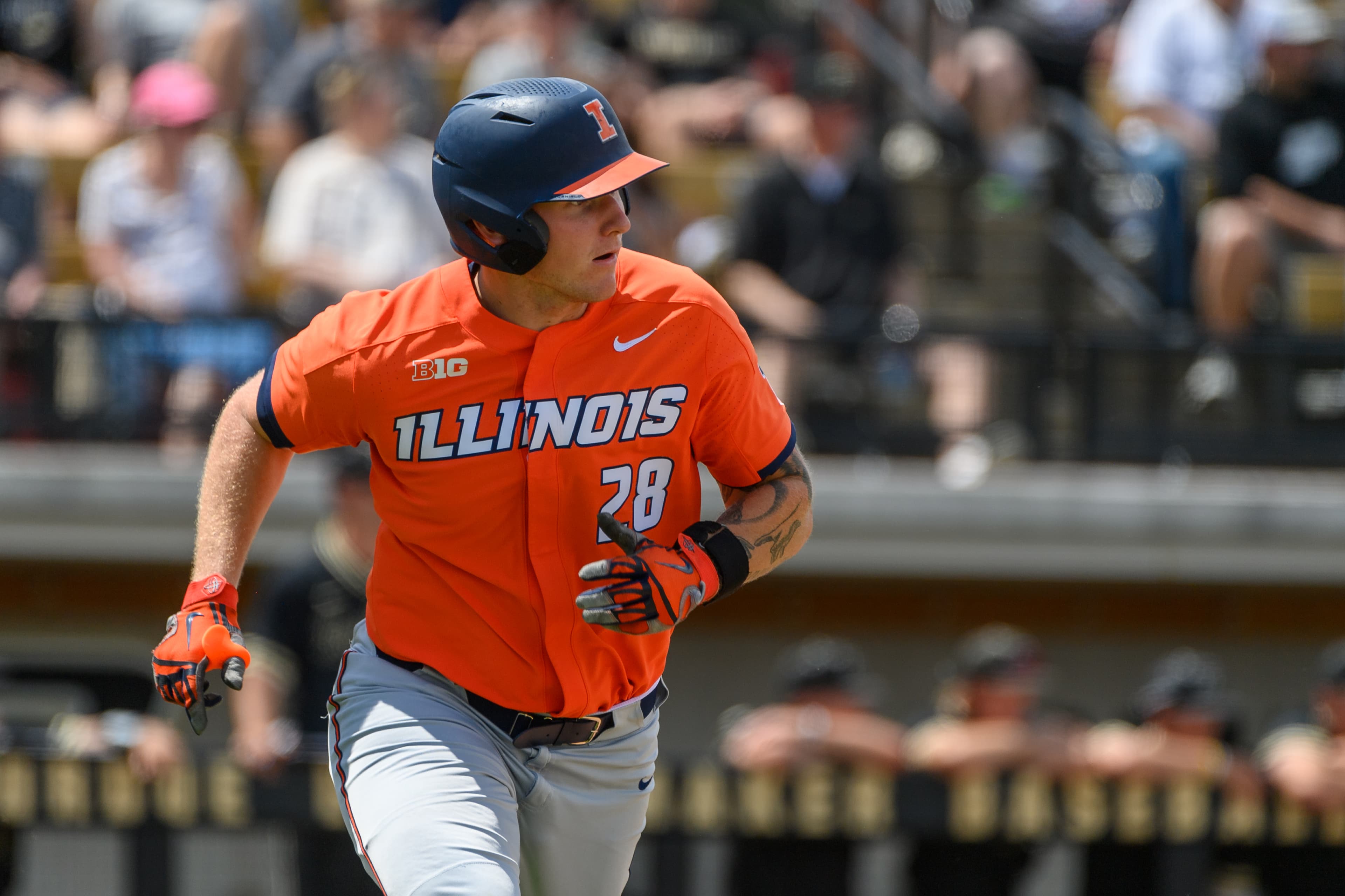 Illinois baseball loses midweek contest at Illinois State