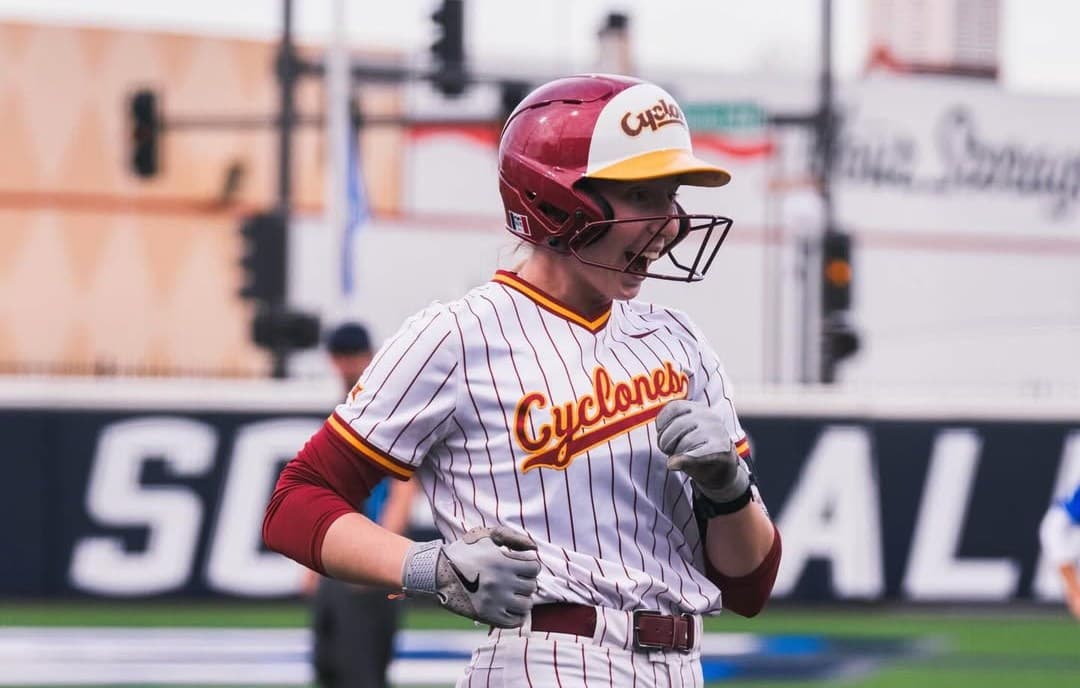 Bartholomew, Malott homer in road victory