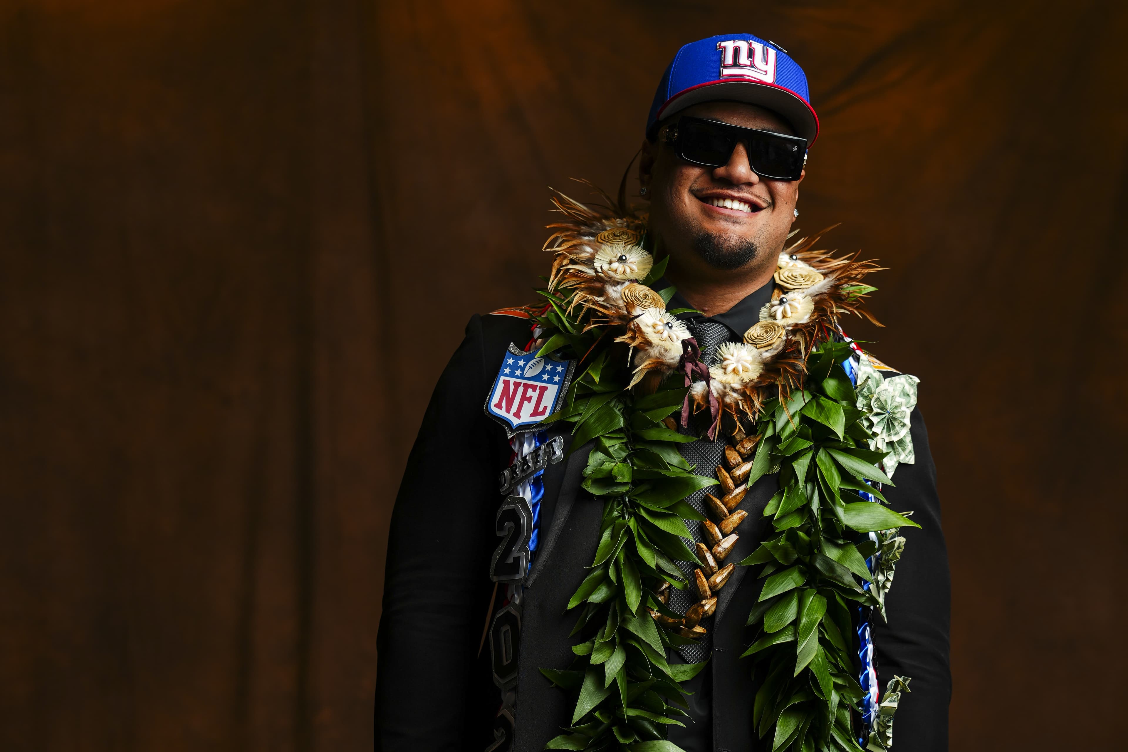 Giants NFL Draft 2026: Why did New York select Arvell Reese, Francis Mauigoa?