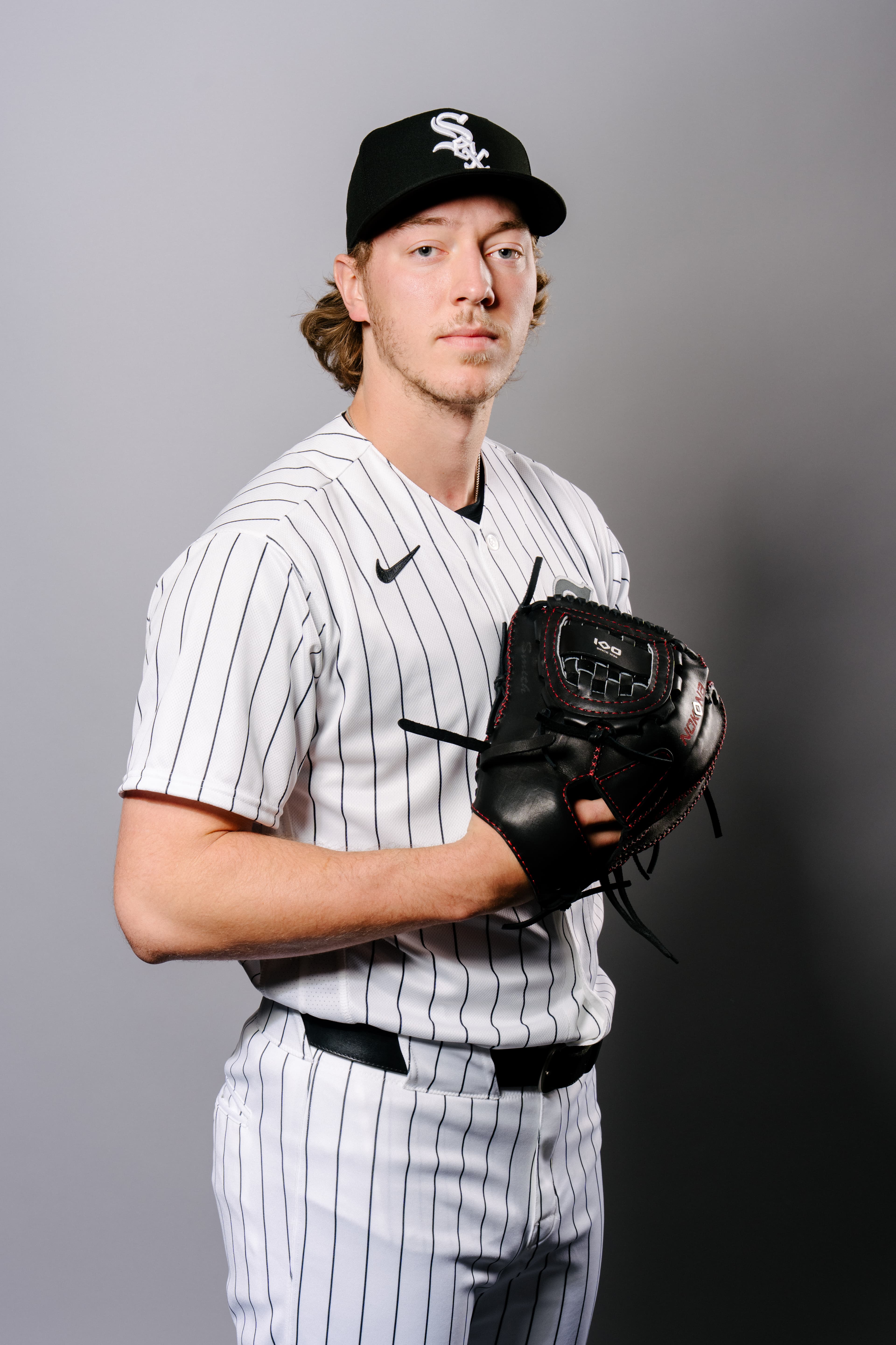 New Headline: "Rookie Pitchers Aim High as Yankees Seek Their Best