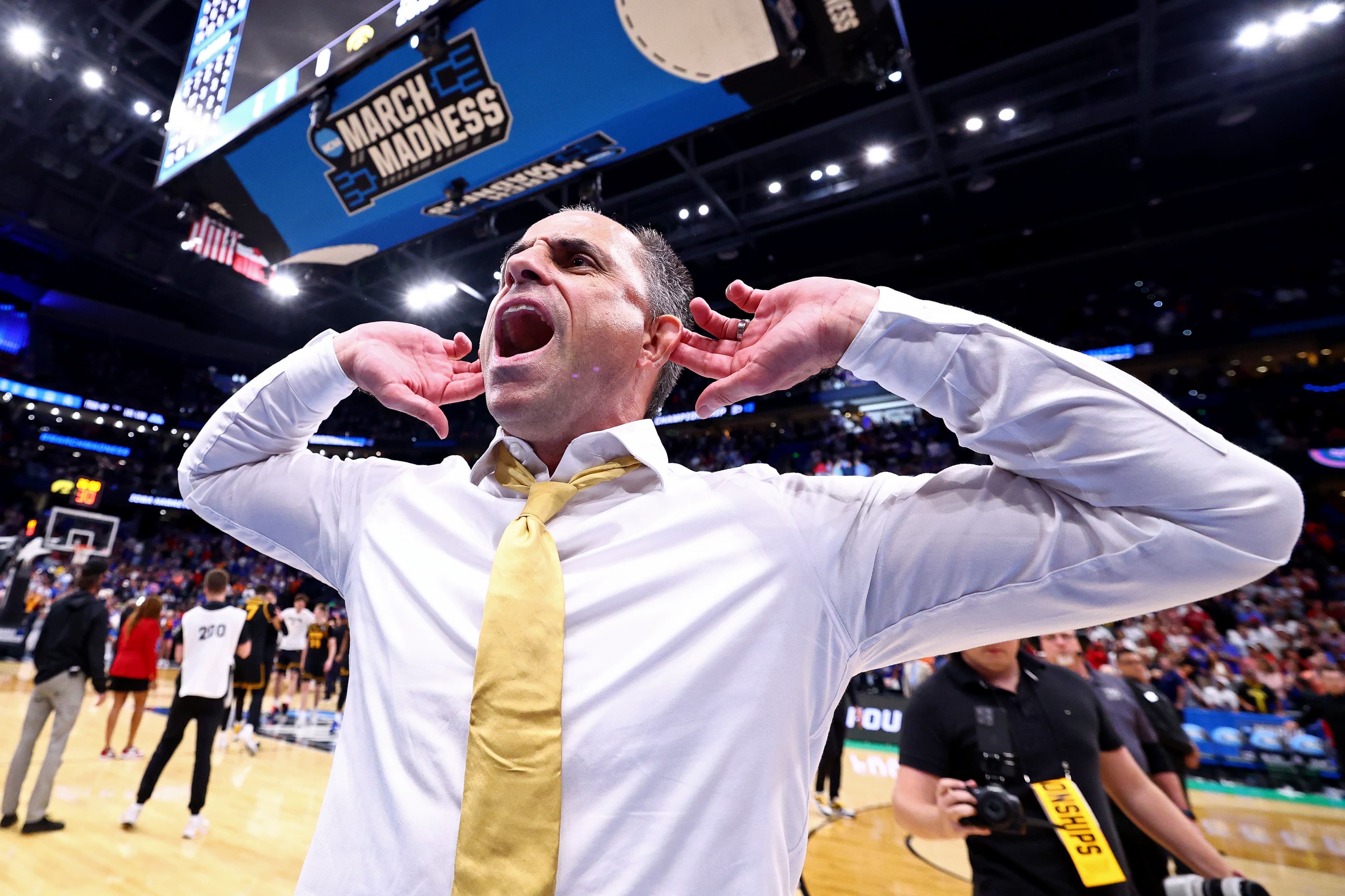 Twitter Gold: Iowa Fans In Heaven