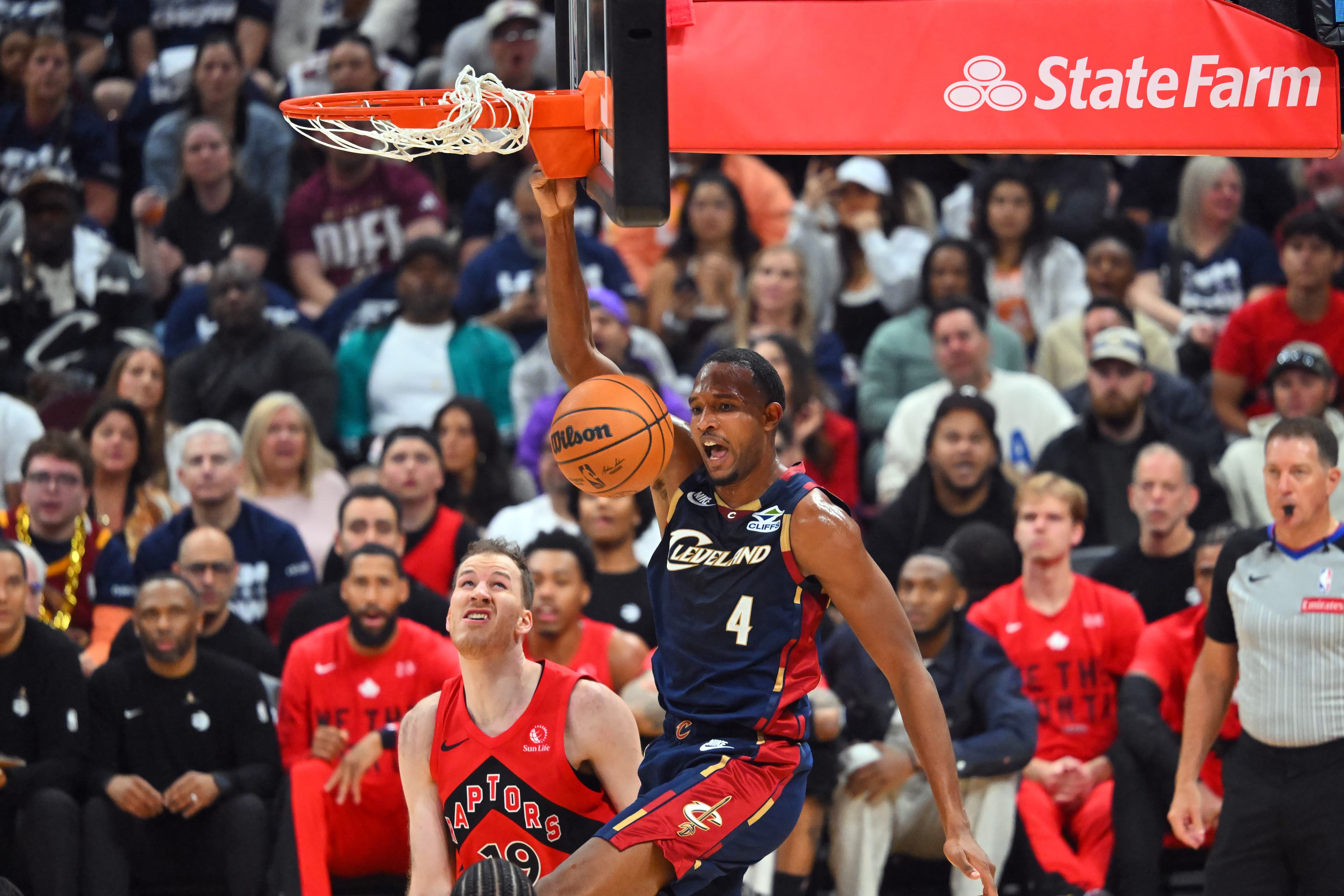 Winners and Losers: Cavs vs Raptors Game 2 – Evan Mobley dominates