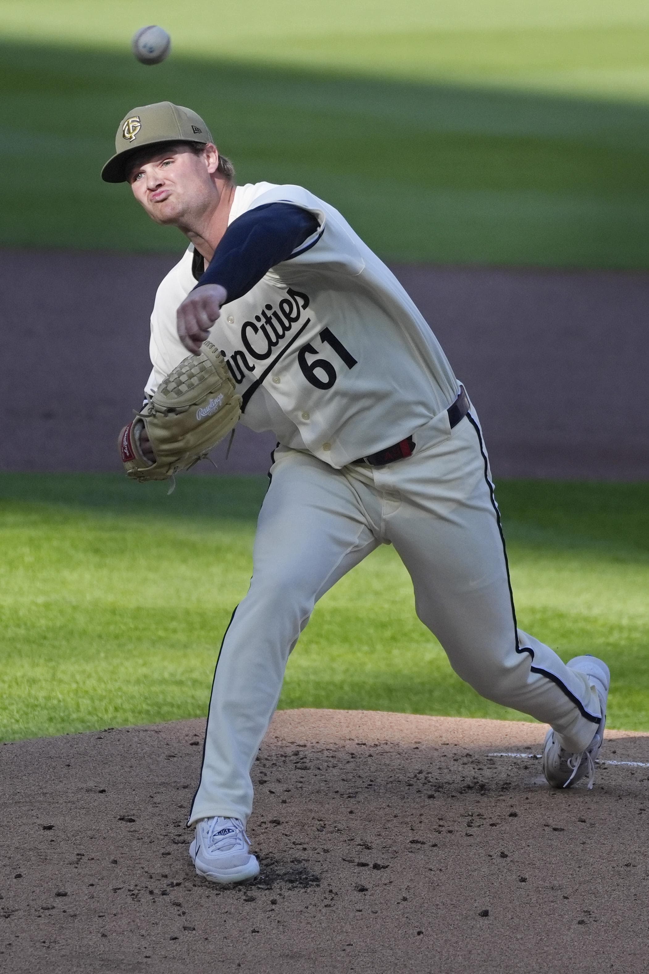 Brewers 2, Twins 1: Prielipp Service