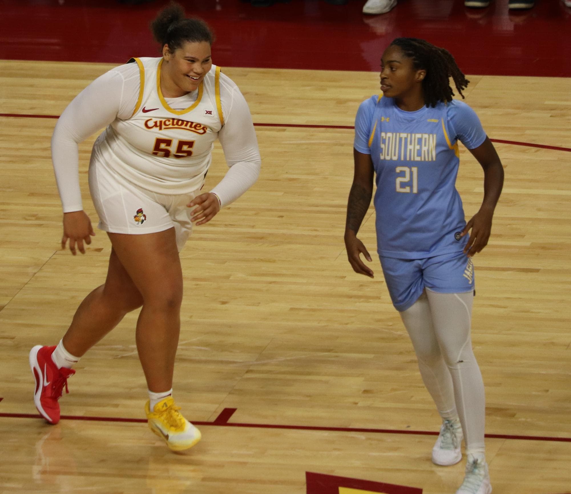 Elite Eight Clash: Cyclones' Wonders Dominate Syracuse 78-60 With Explosive Rebounding and Dunks!