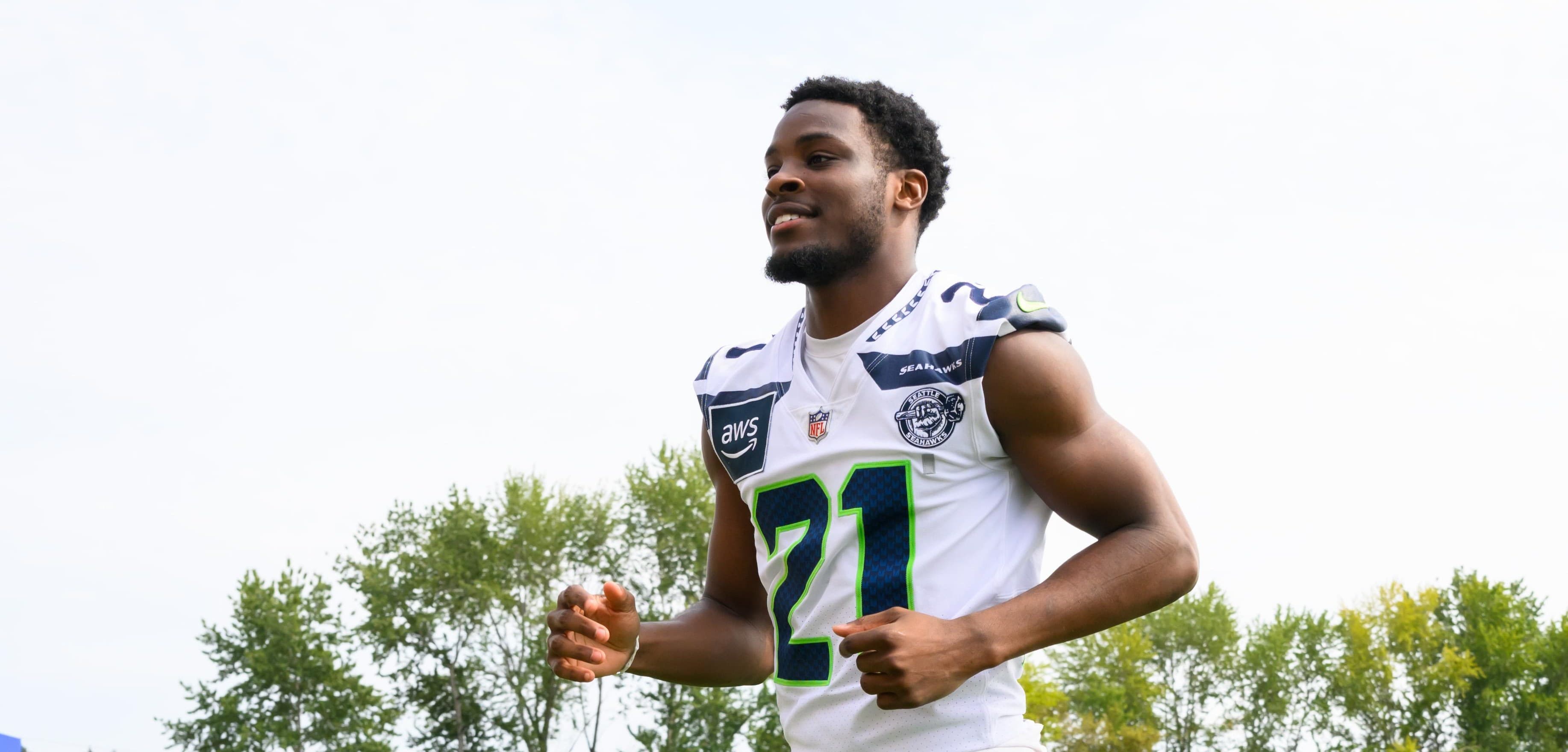 The latest Seahawks 90-man roster following NFL Draft, Dante Fowler signing