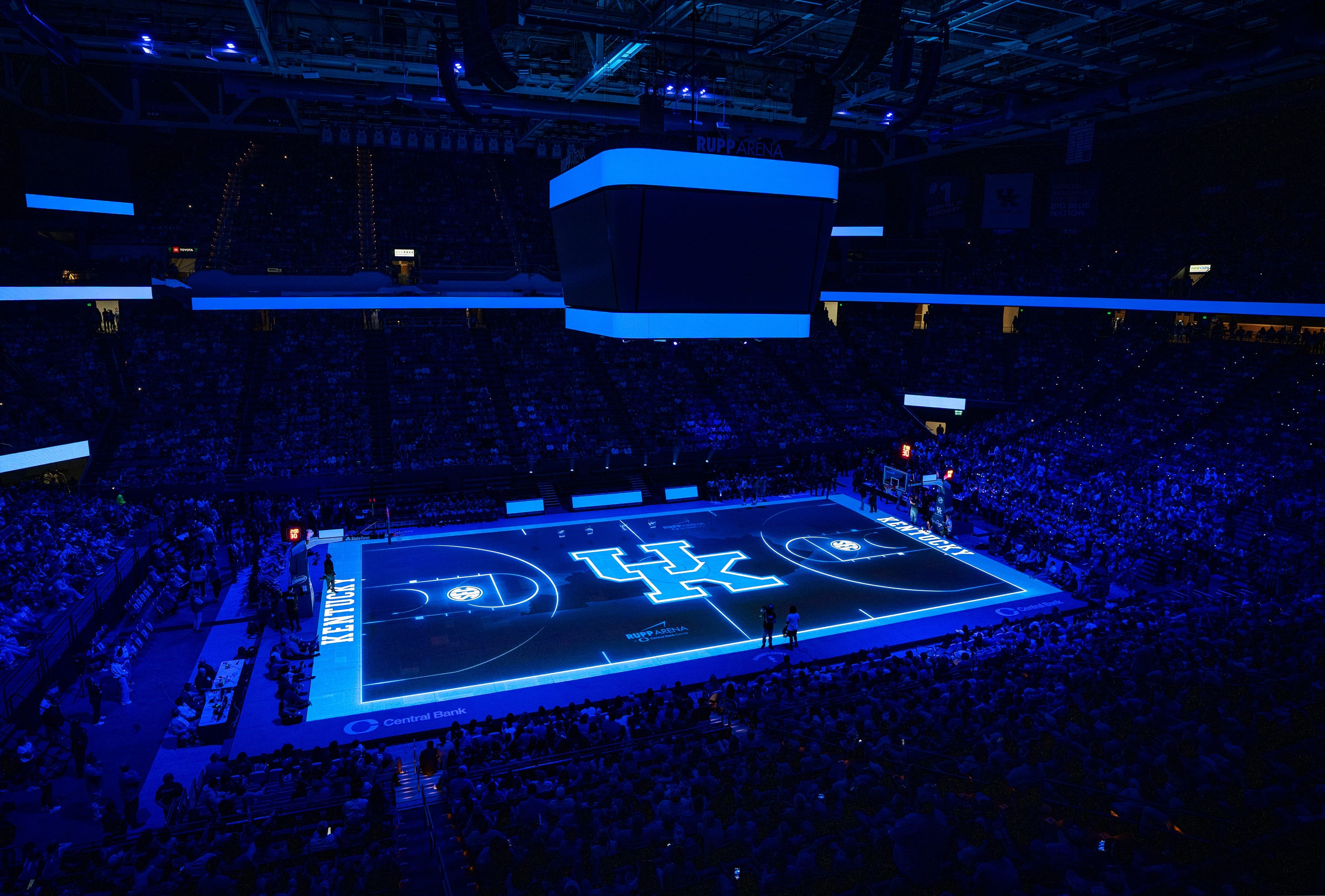 Kentucky Wildcats News: UK Basketball Still Elite at Ticket Sales