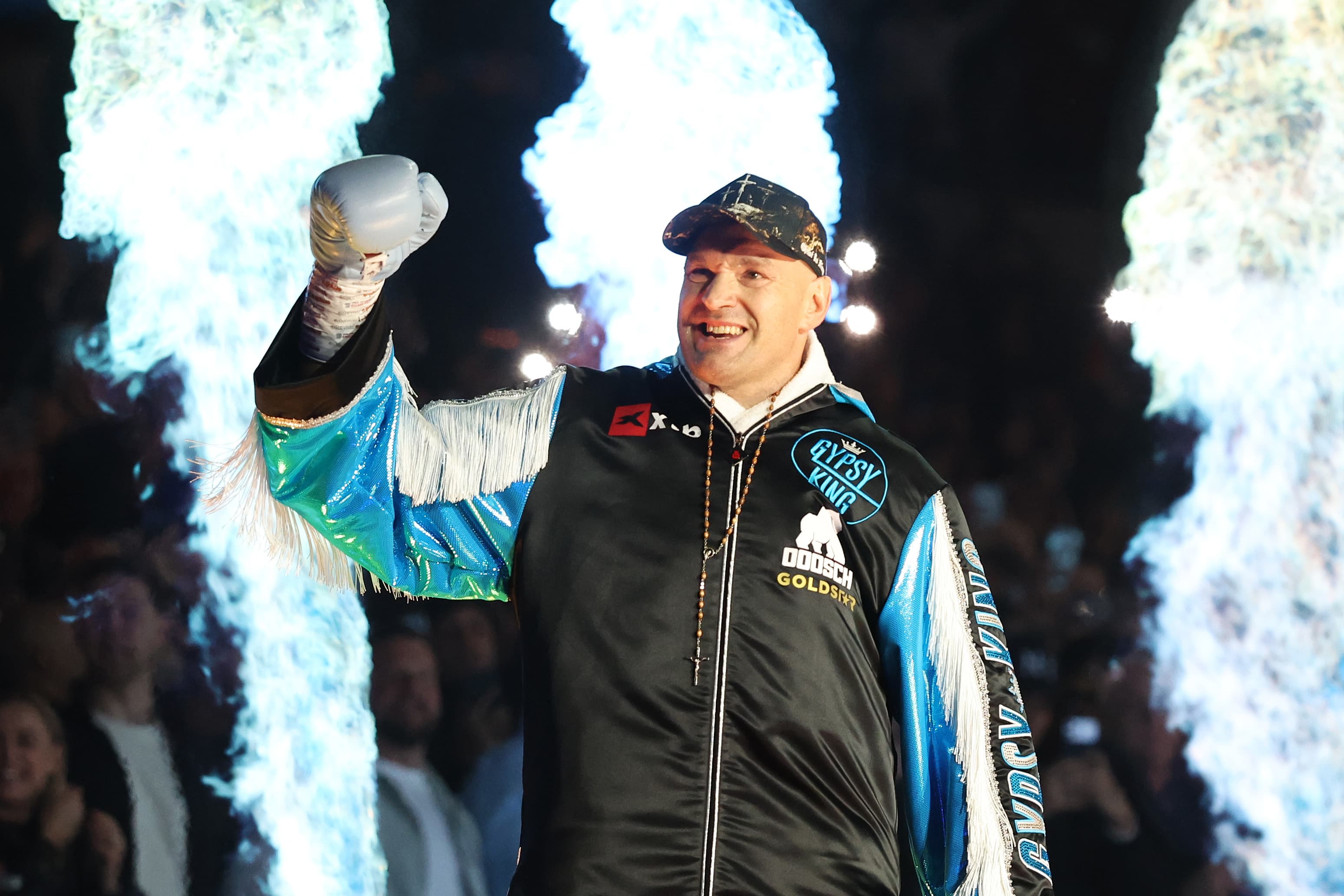 Video: Tyson Fury pays tribute to Ricky Hatton in ring walk for Makhmudov fight