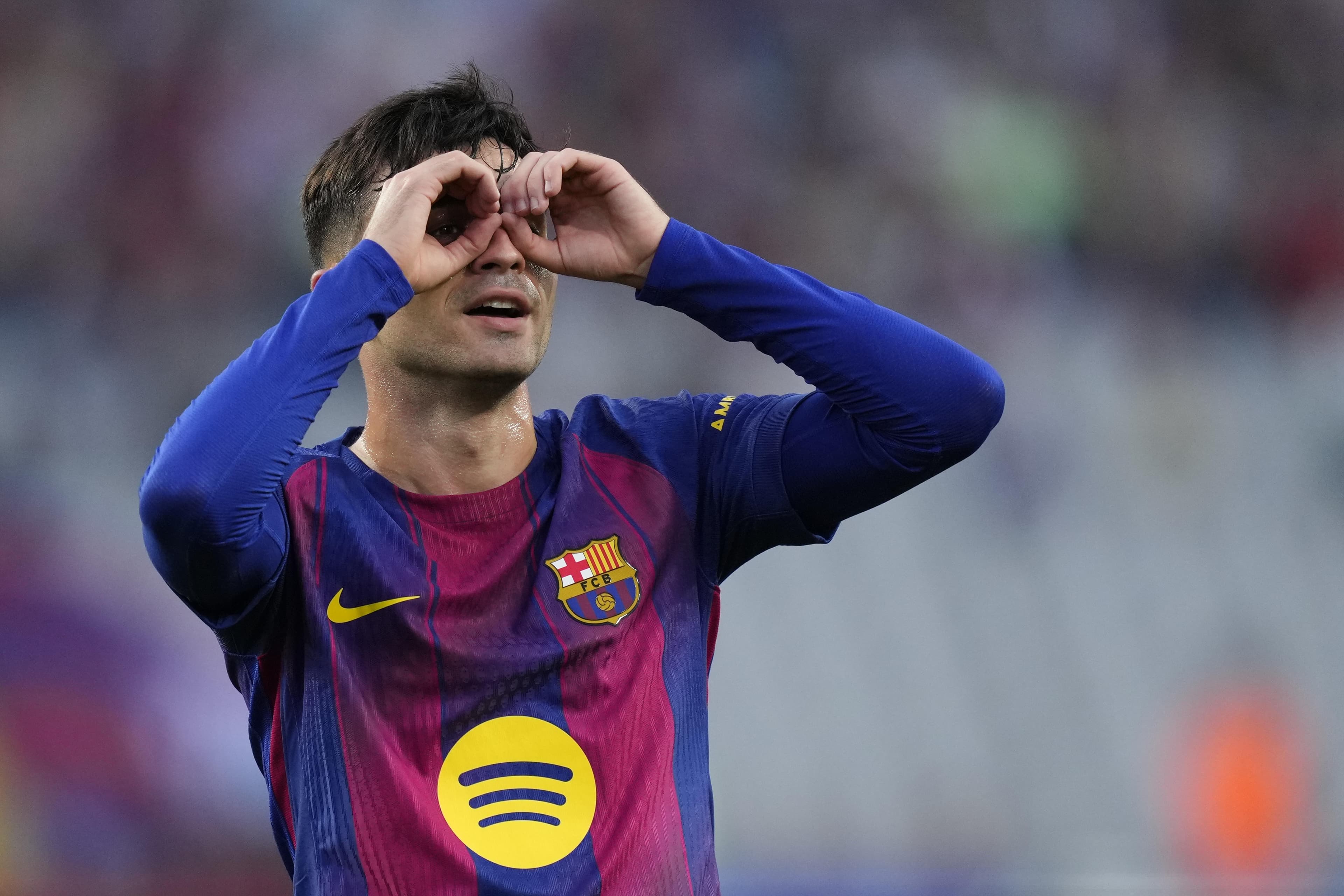 ‘Pedri does everything’ – Spanish analyst explains why Barcelona star is the ‘best midfielder in the world’
