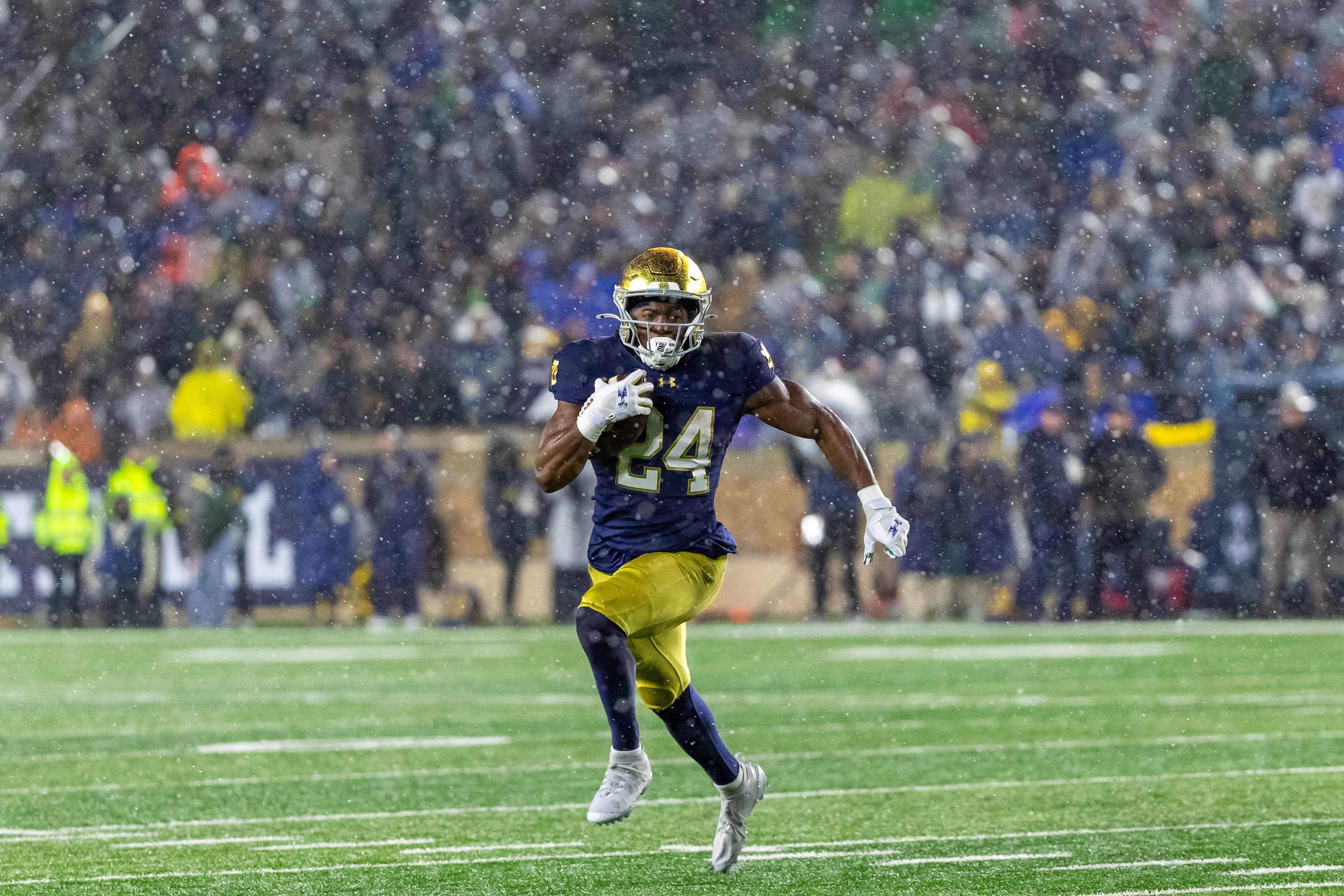 Pre-Snap Reads 4/18: Will the Seahawks get the chance to draft Jadarian Price?