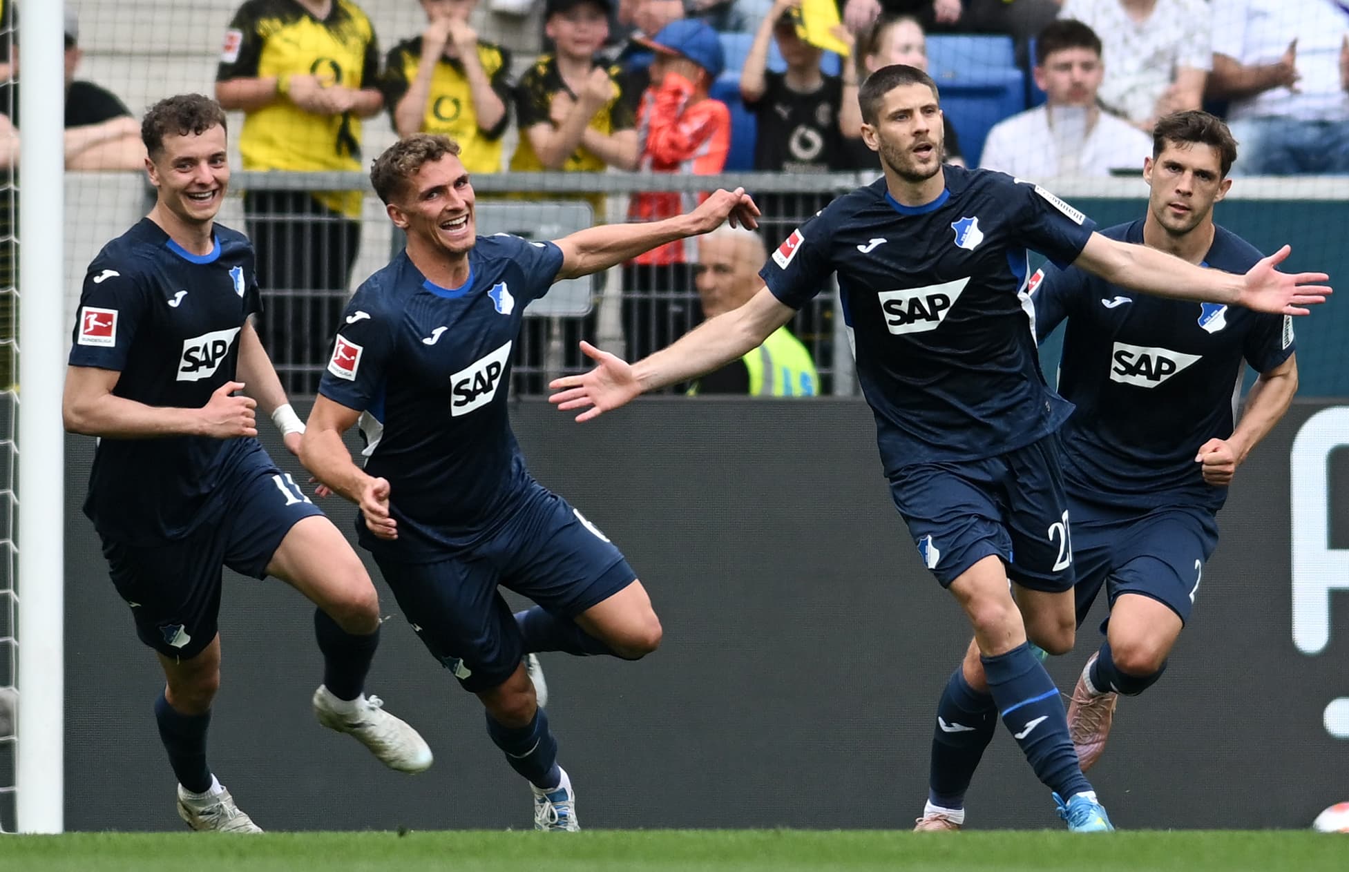 Bayern Munich needs 1 point to clinch Bundesliga title after Dortmund lose to Hoffenheim