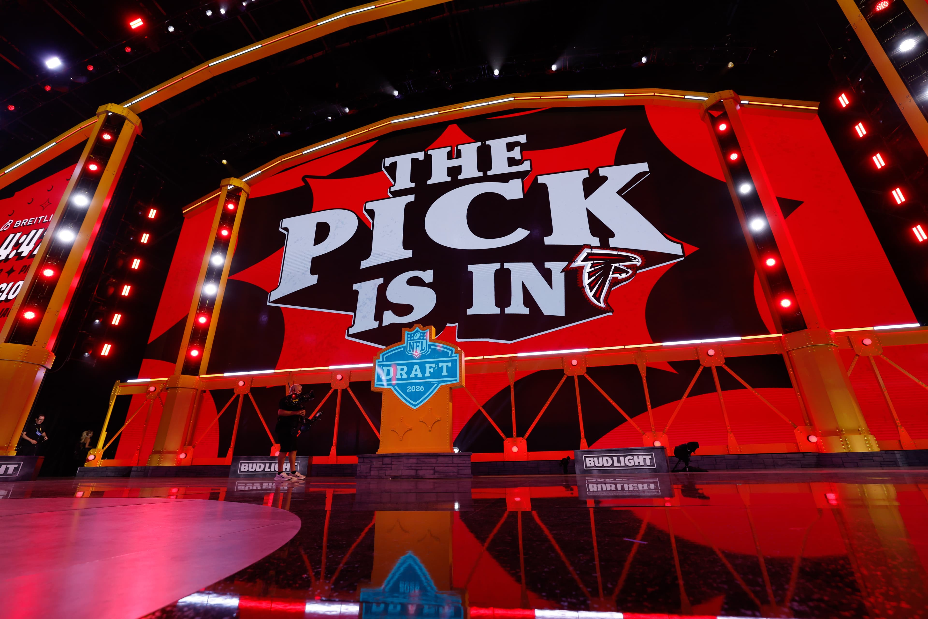 Falcons fans give positive marks to Atlanta’s 2026 draft class