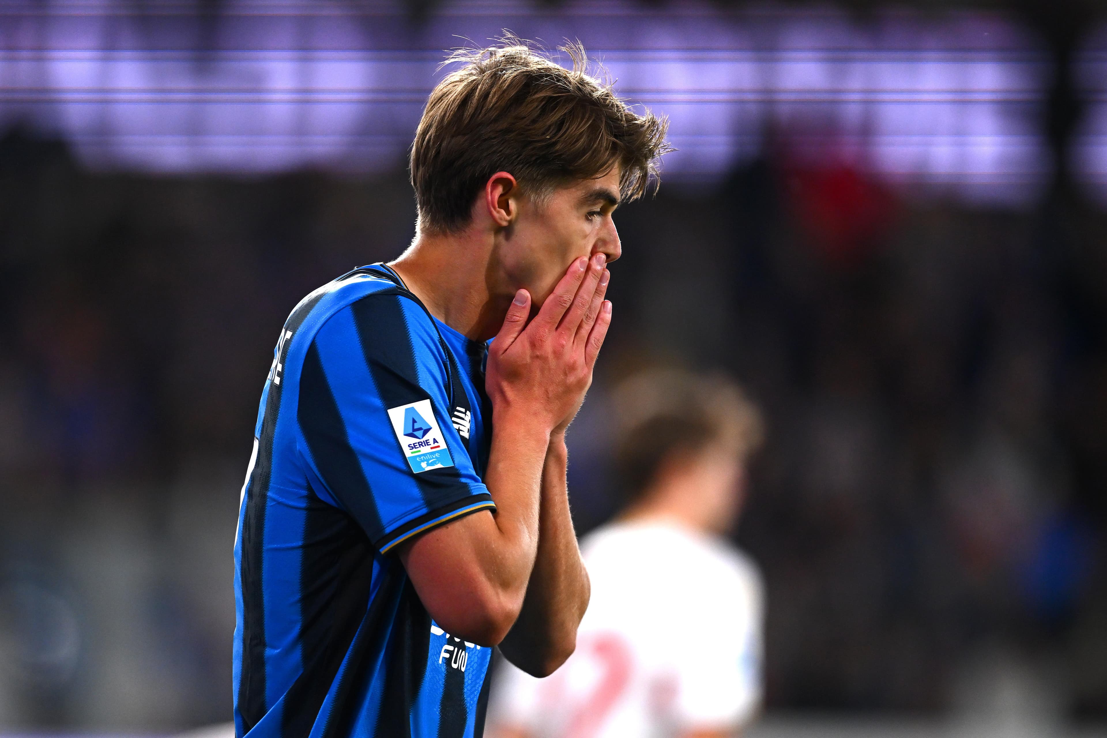 Bayern Munich News: Charles De Ketelaere on FC Bayern’s radar?; Dušan Vlahović waiting on Bayern, FC Barcelona; and MORE!