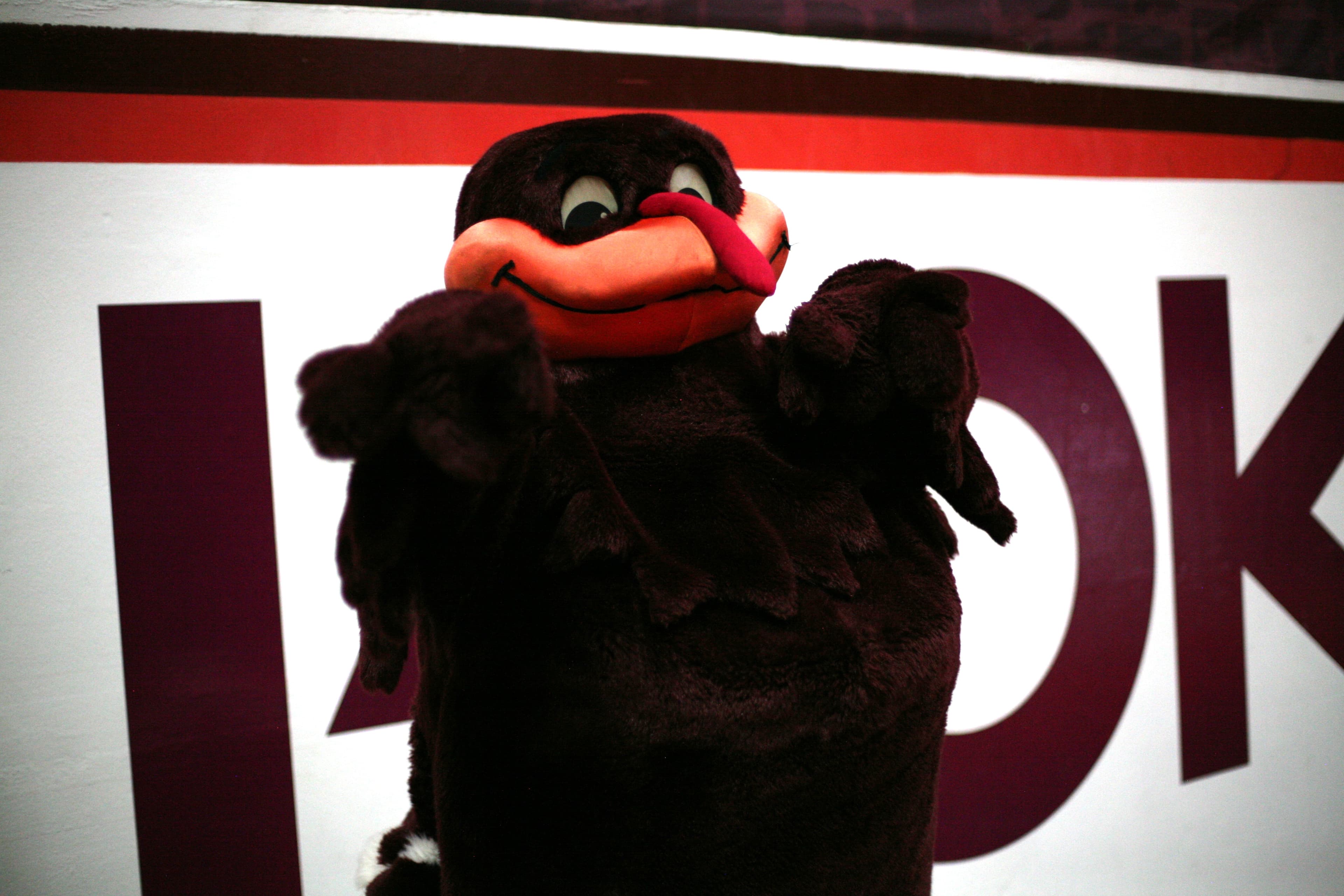 In more Virginia Tech Coming, Going, and Staying News: Hammond, Suffren, Wells Stay