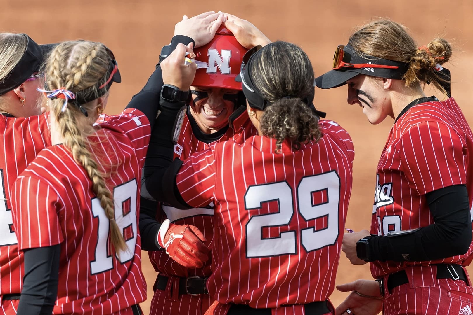 HUSKERS SOFTBALL Recap – Bruins Bats Quieted As Huskers Catch Fire Late: #6 NEBRASKA 4 – #7 UCLA 1
