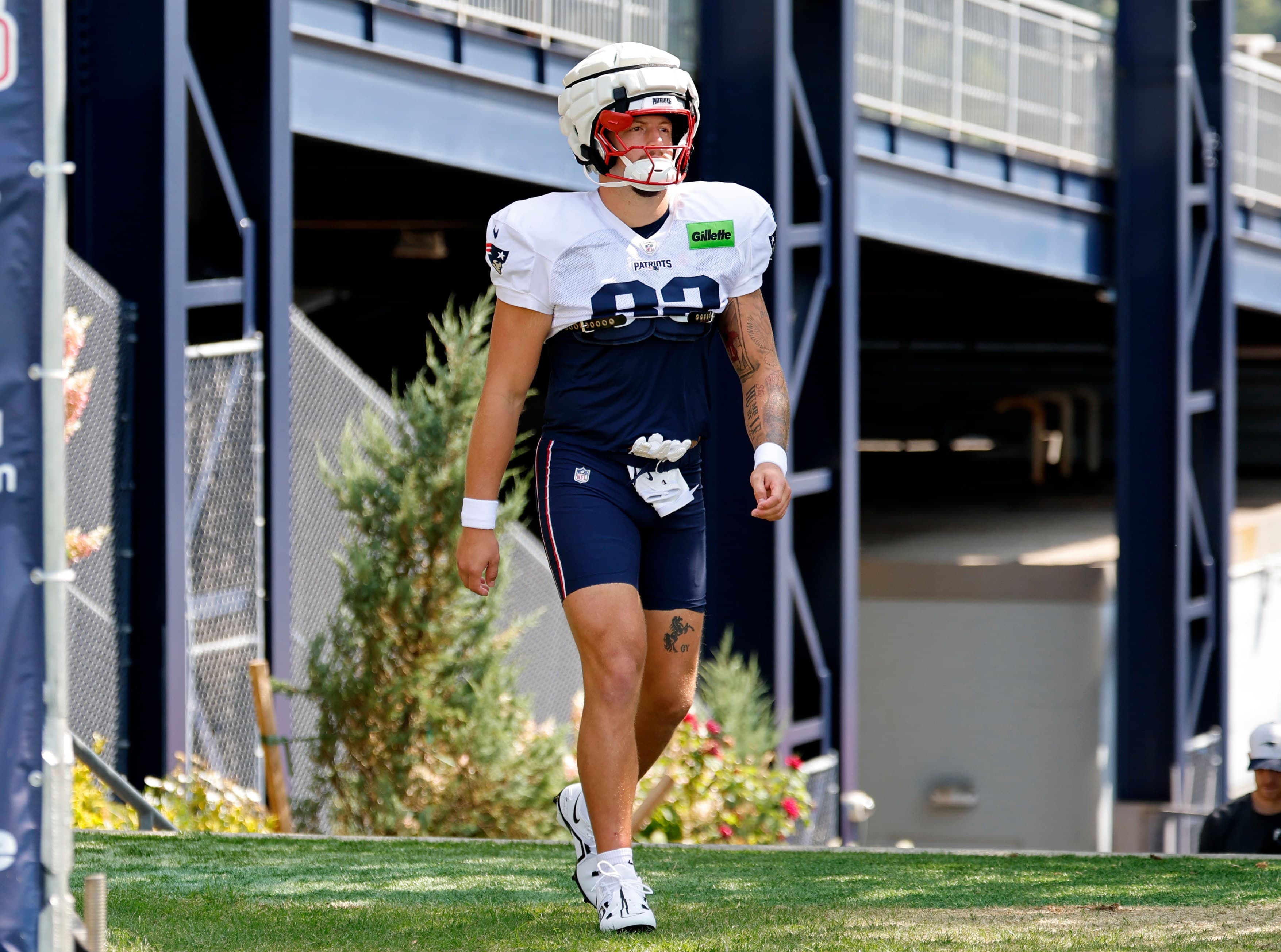 Patriots announce updated jersey numbers for signings, returnees