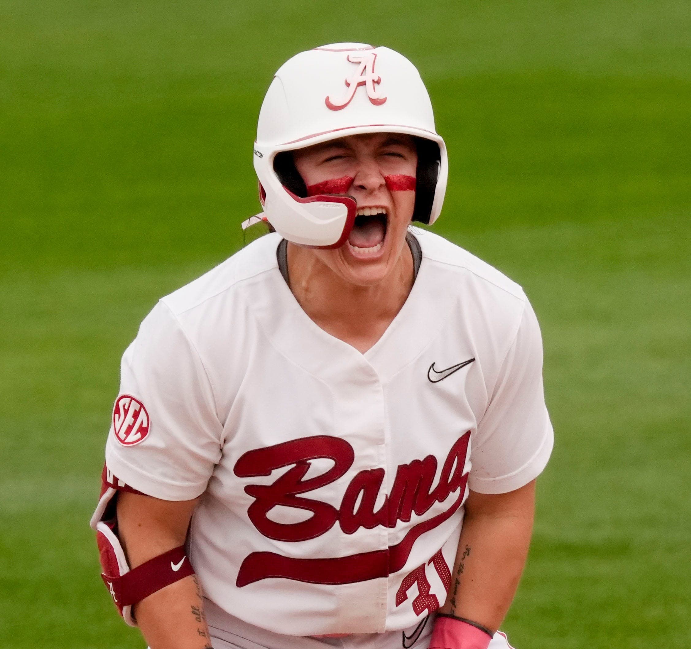 Alabama Softball Wins an Ugly Series Against Missouri
