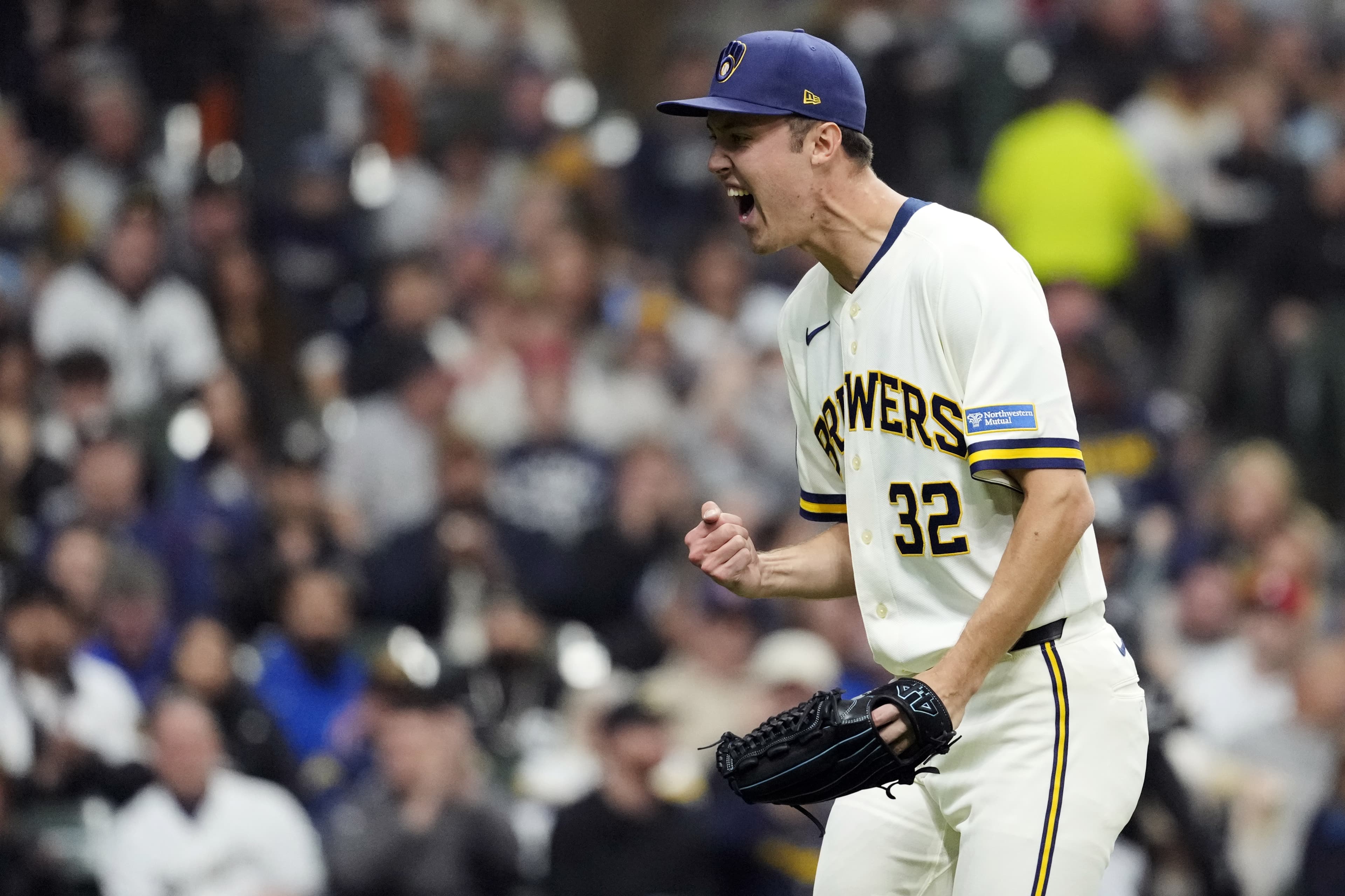 Brewers wrap up strong homestand with 6-2 win over Rays