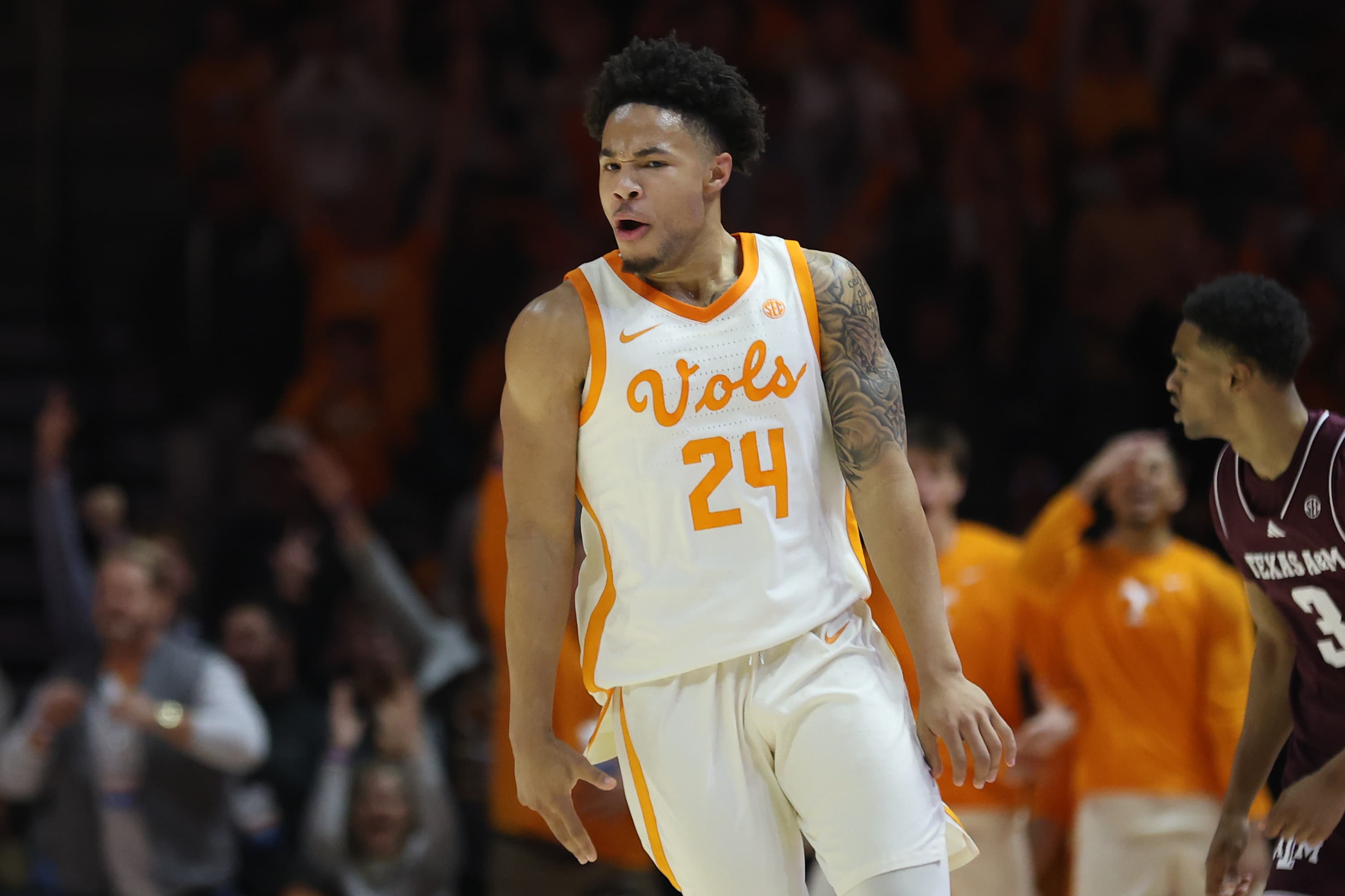 Troy Henderson enters transfer portal