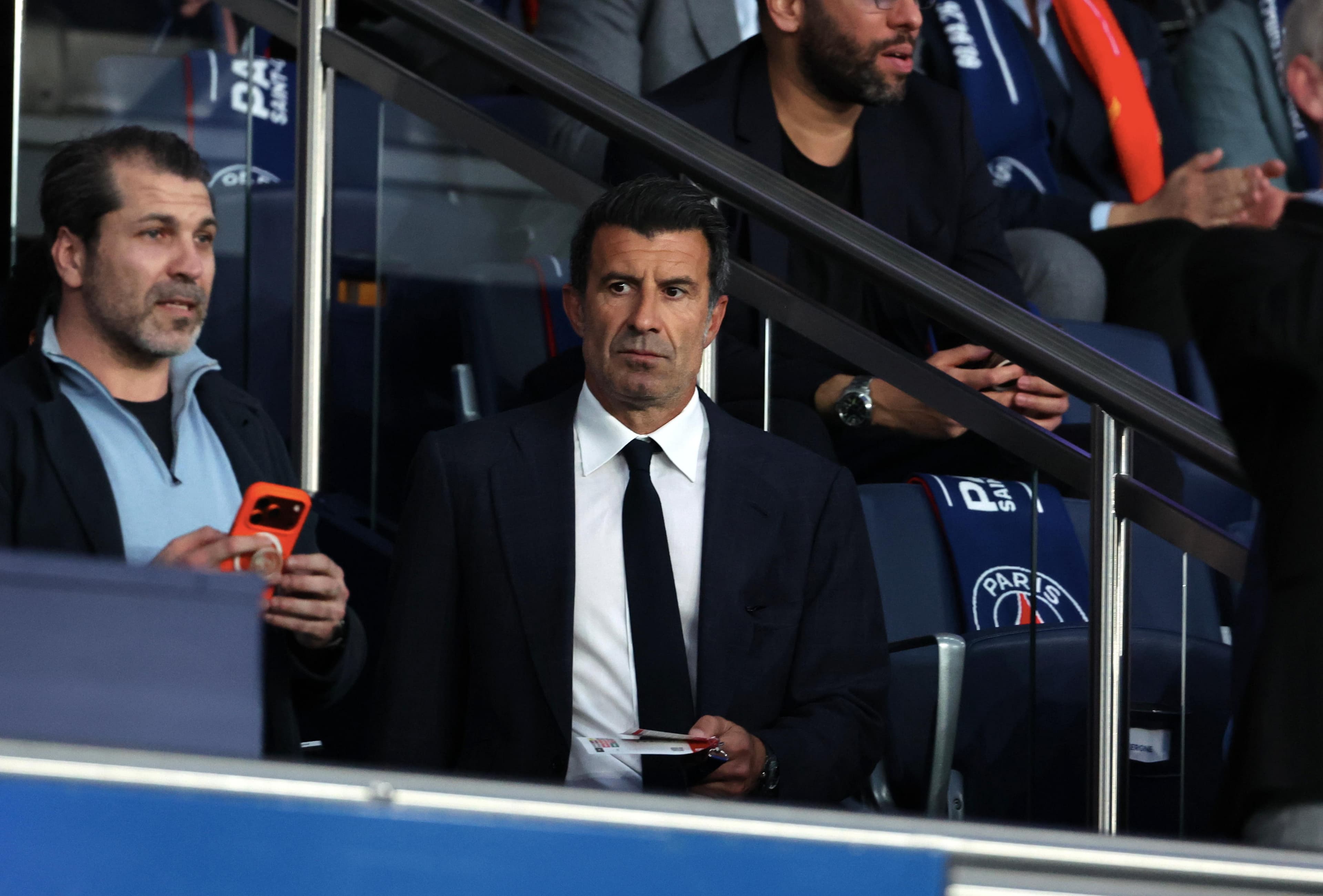 Figo: “If there’s any team that can overturn this, it’s Real Madrid”