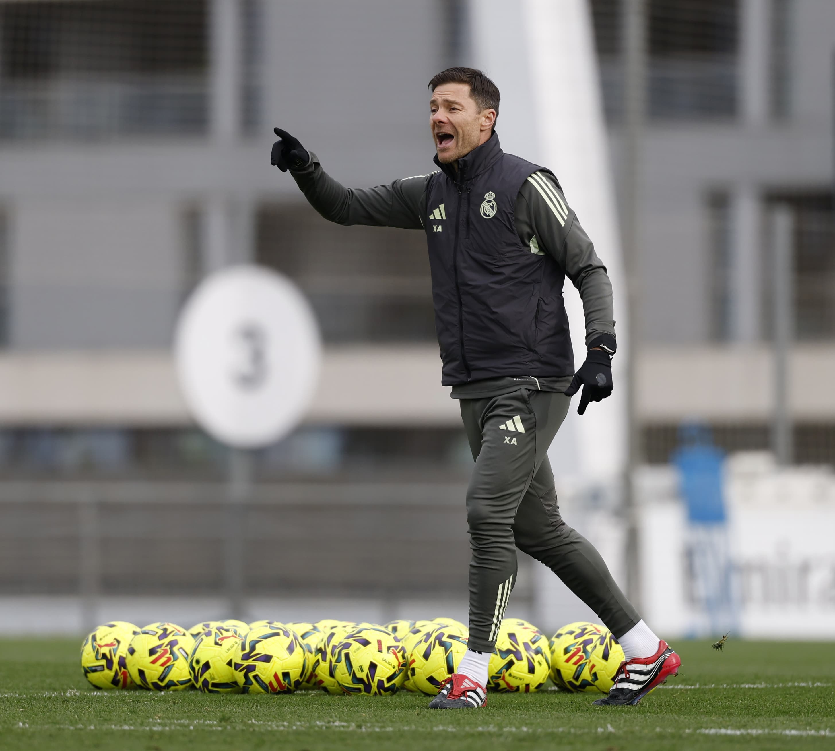 Former Real Madrid legend Xabi Alonso raps coaching staff for botched player acquisitions