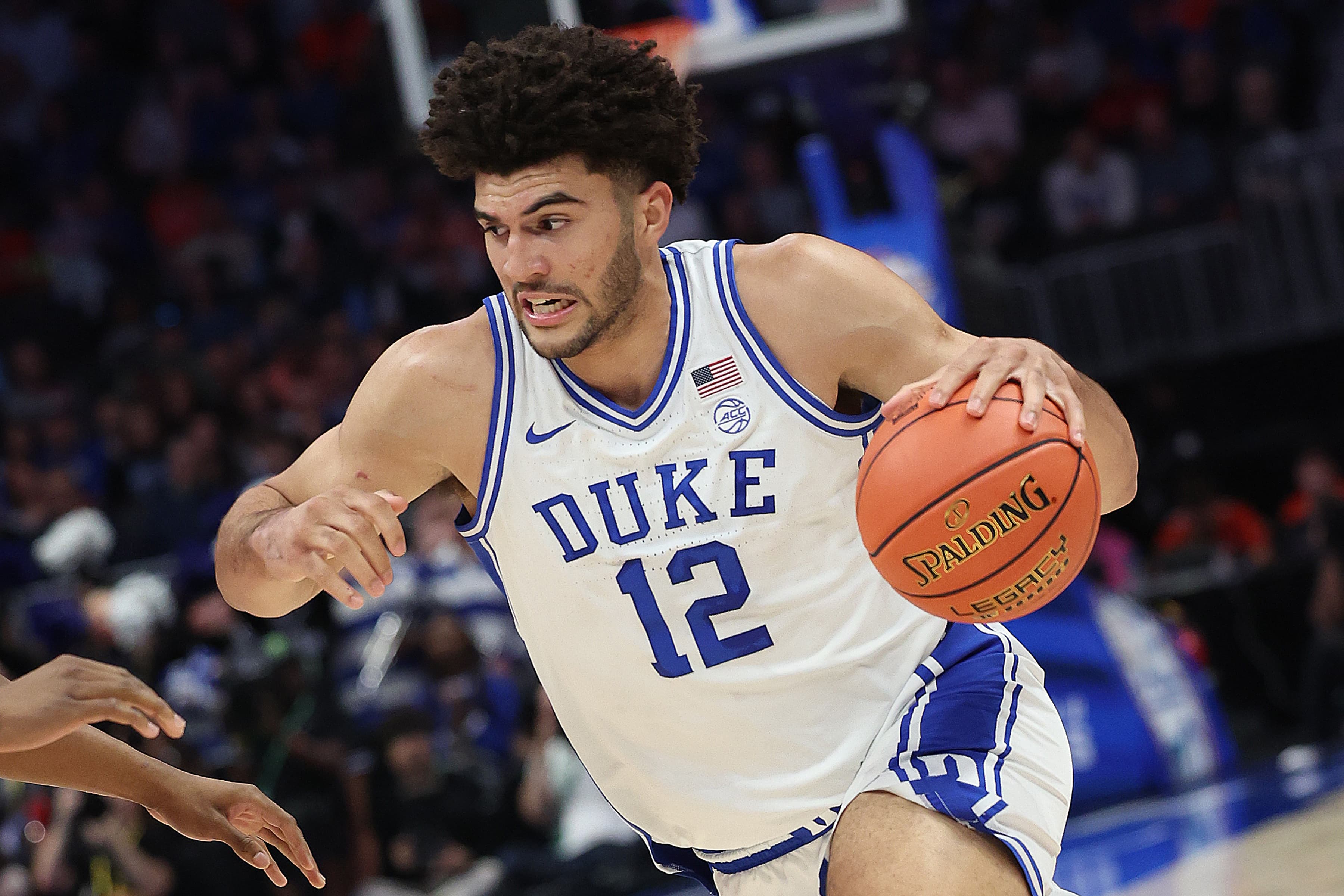 Breakthrough Dunk by Rising Star Takes Court to New Heights!