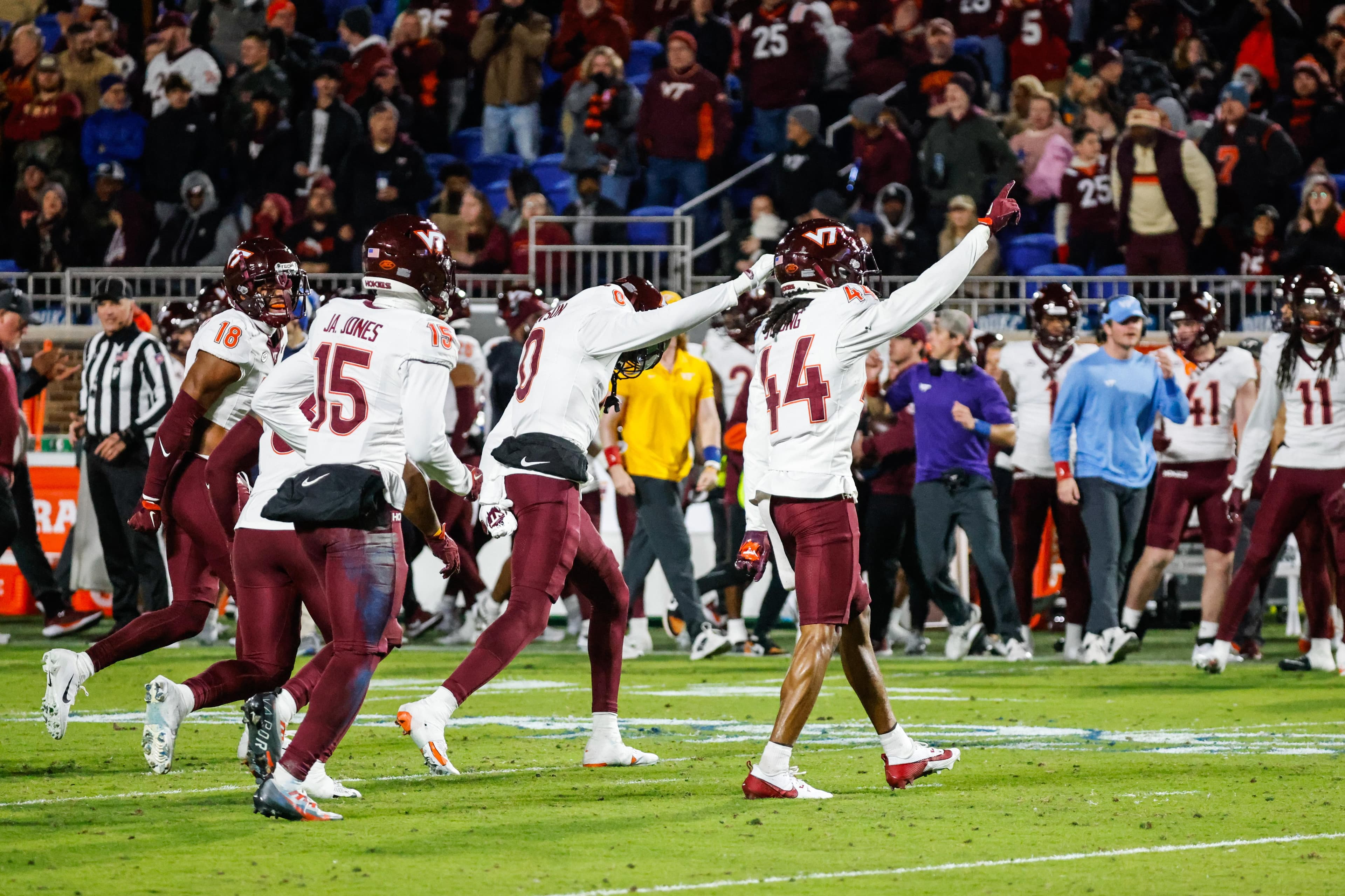 Virginia Tech lands 4-star CB over Georgia, Florida State, others