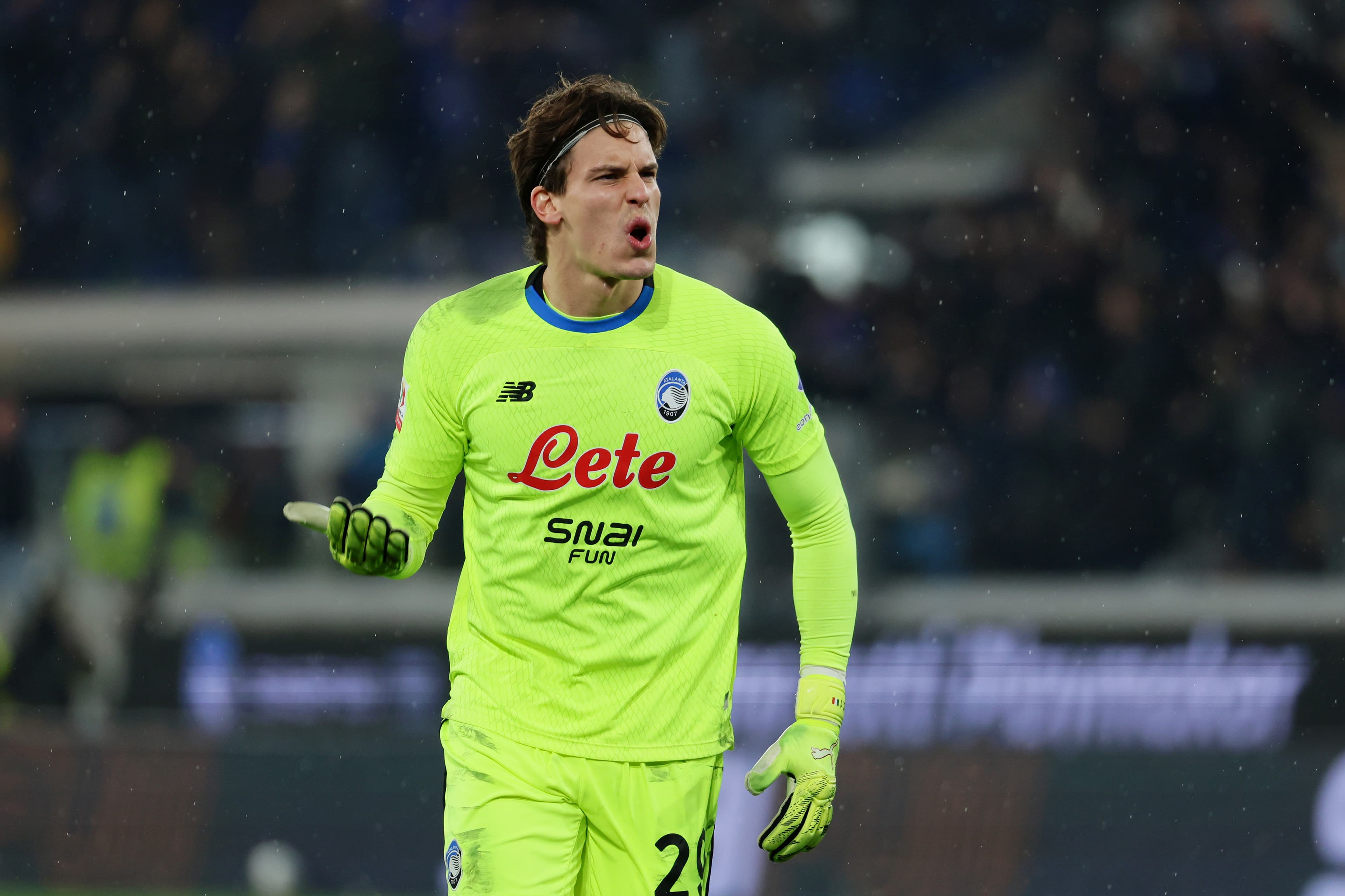 Which goalkeeper should Juventus sign this summer?